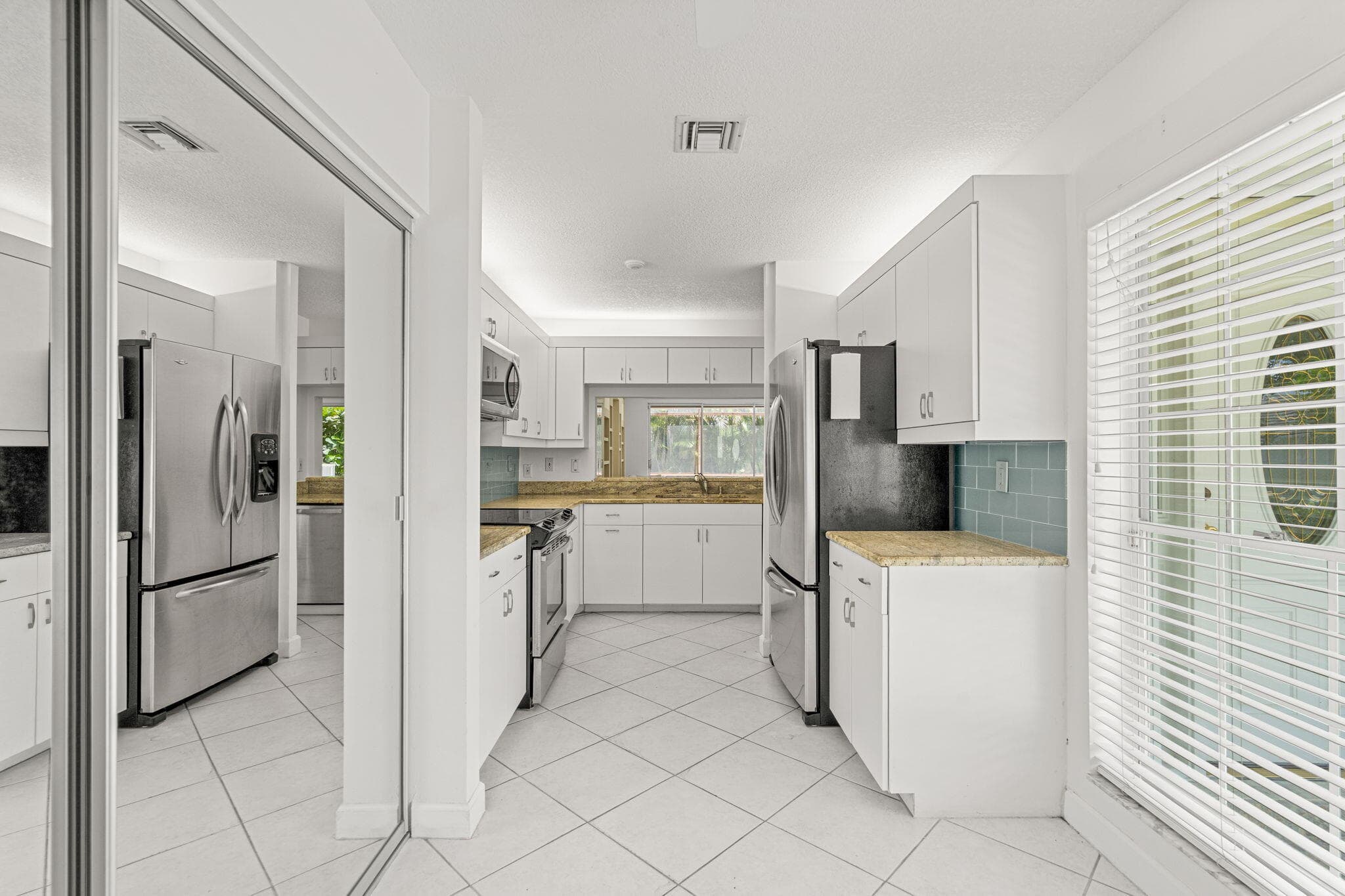 4825 NW 98th Place, Doral, FL 33178 — photo 20 of 71