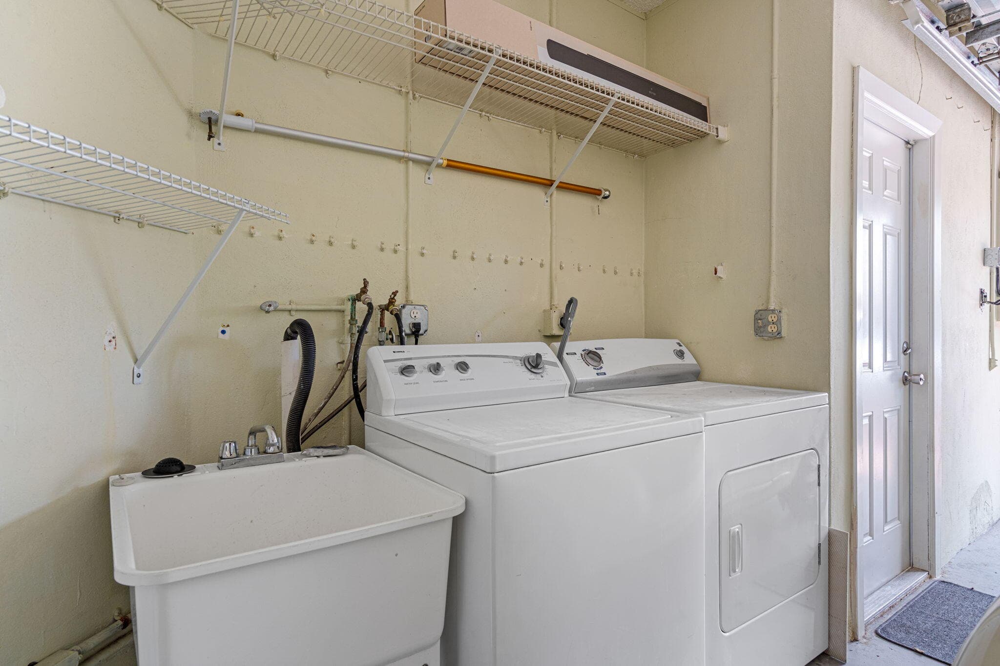 4825 NW 98th Place, Doral, FL 33178 — photo 38 of 71