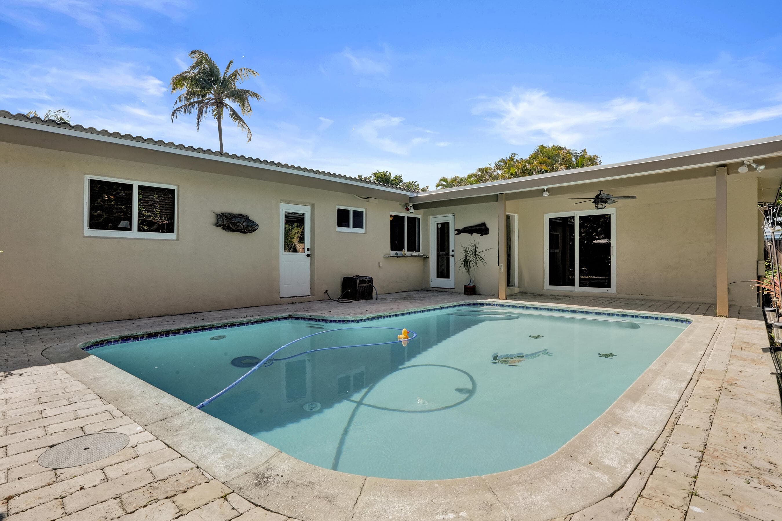 1240 SW 4th Avenue, Pompano Beach, FL 33060 — photo 13 of 48