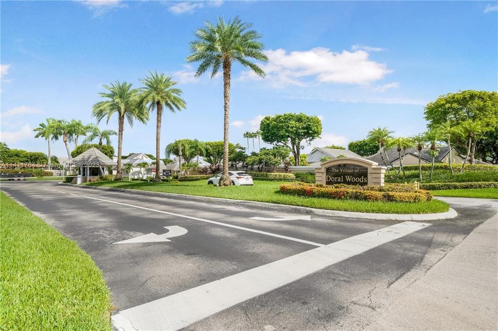 4825 NW 98th Place, Doral, FL 33178 — photo 44 of 71