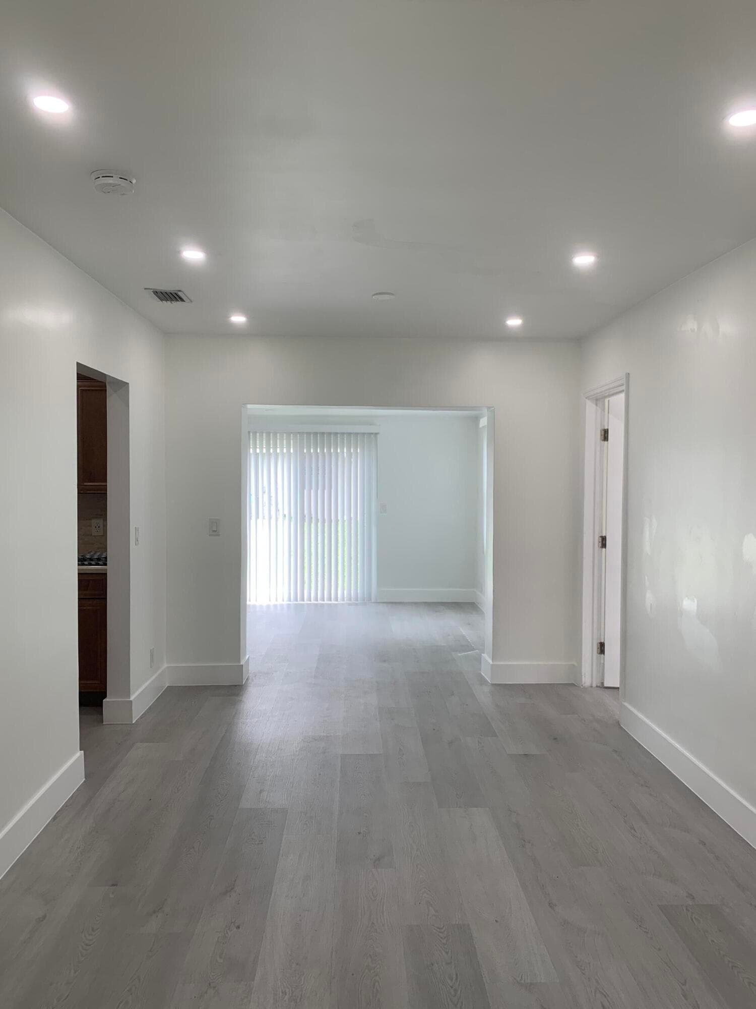 4005 NW 76th Avenue, Coral Springs, FL 33065 — photo 11 of 48