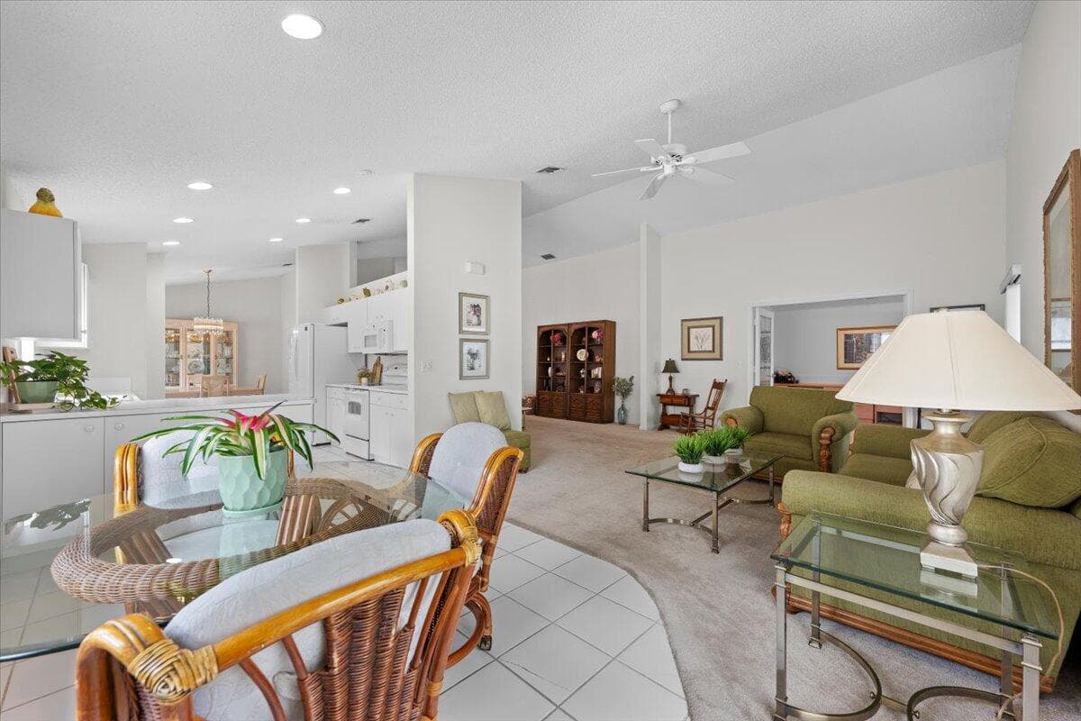 3549 Dora Lane, West Palm Beach, FL 33417 — photo 7 of 47