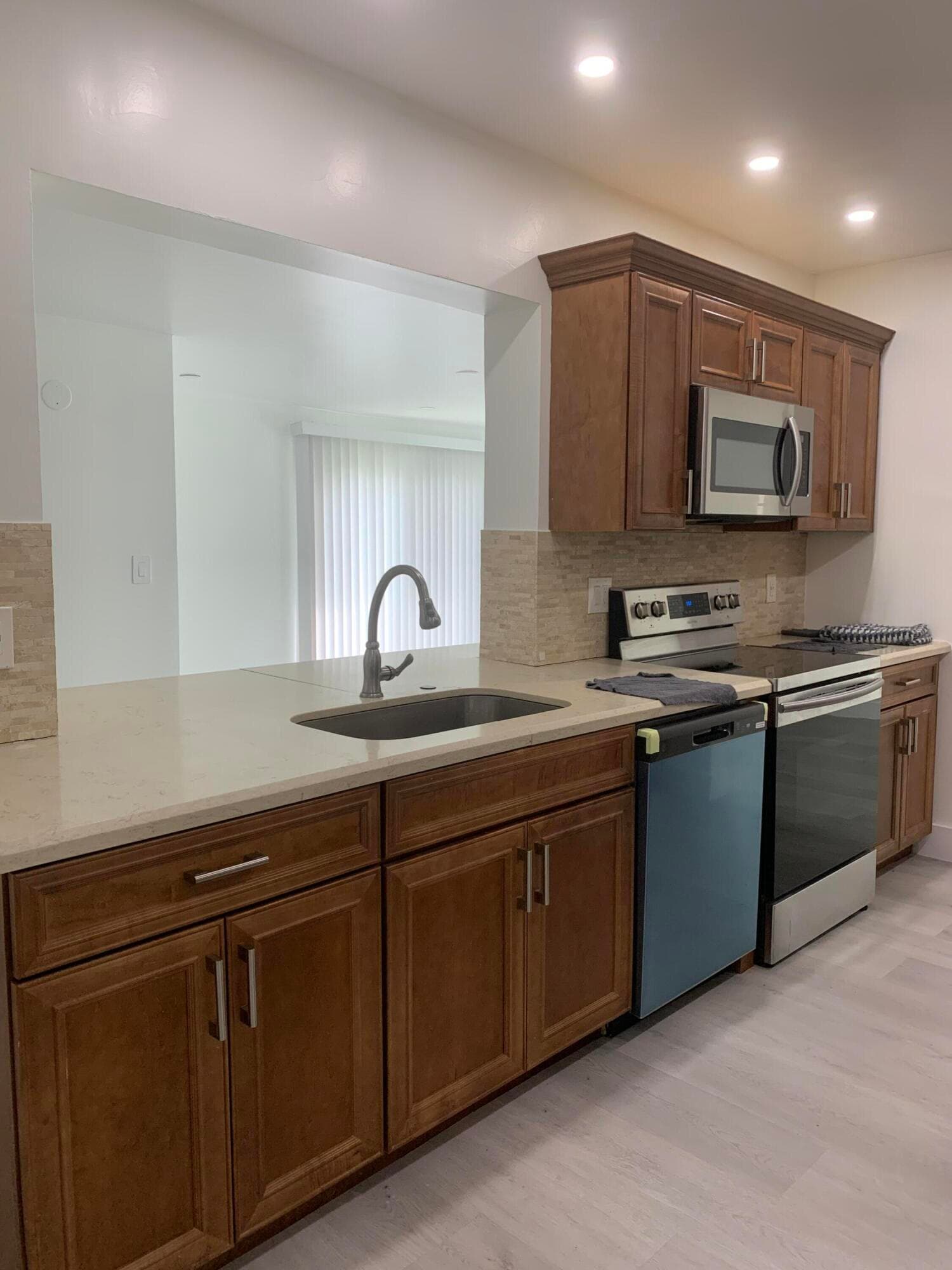4005 NW 76th Avenue, Coral Springs, FL 33065 — photo 19 of 48