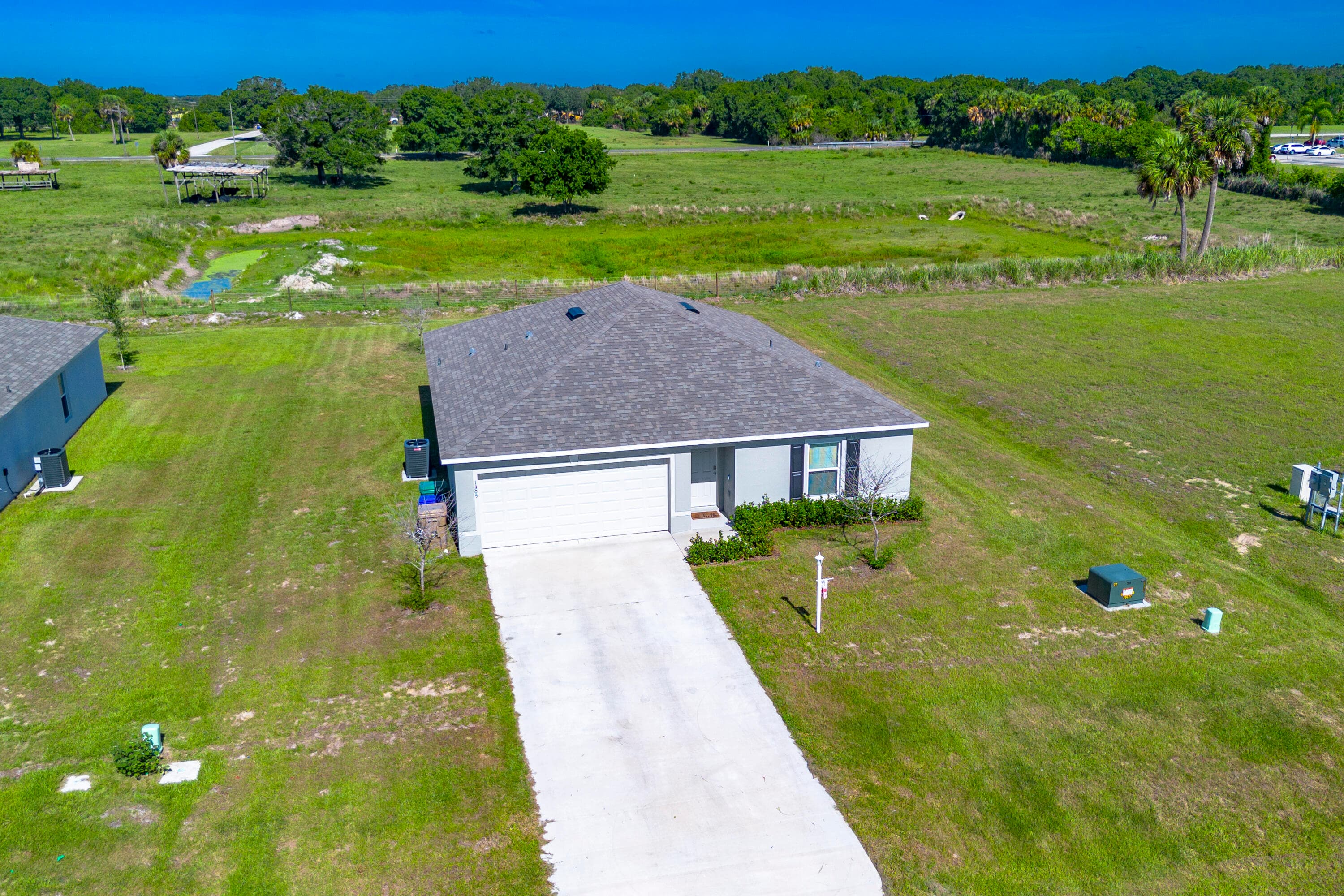 1305 NW 7th Avenue, Okeechobee, FL 34972 — photo 5 of 86