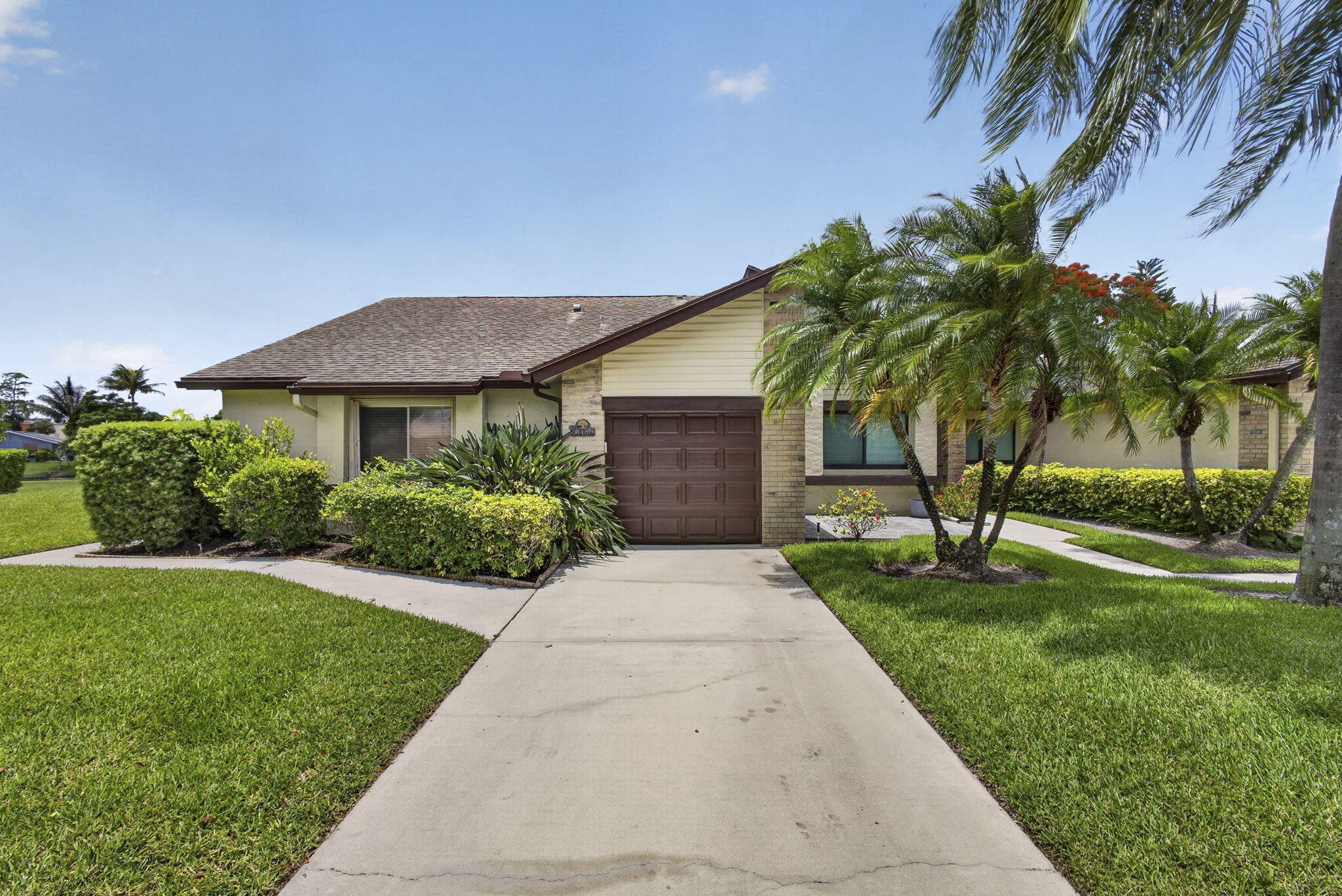 148 Village Walk Drive 24, Royal Palm Beach, FL 33411 — photo