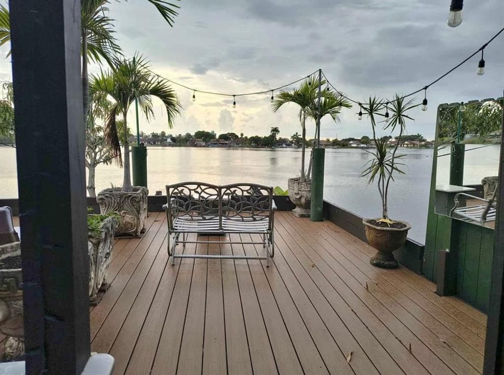 5741 SW 24th Avenue A, Fort Lauderdale, FL 33312 — photo 1 of 14