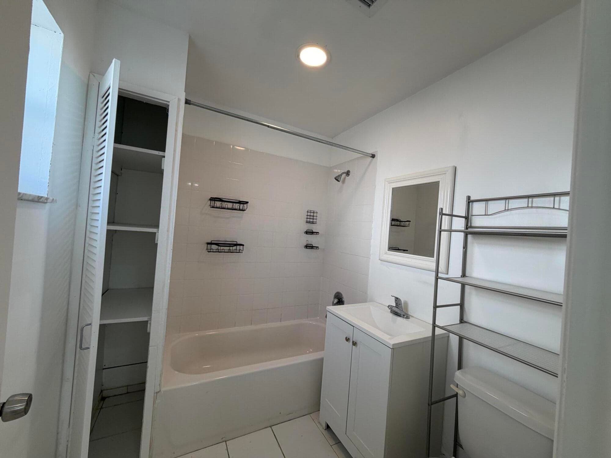 443 SE 13th Court, Deerfield Beach, FL 33441 — photo 3 of 12