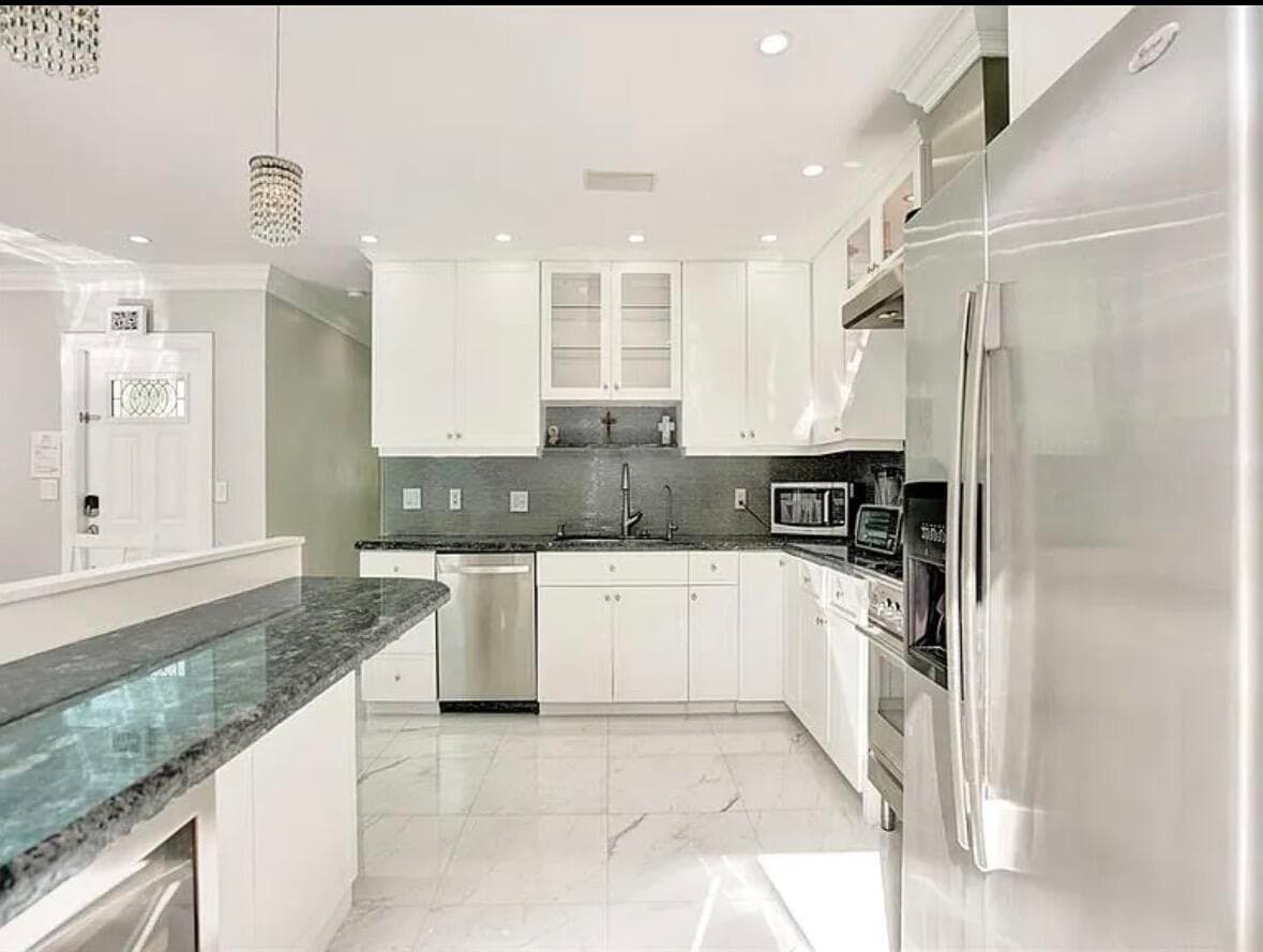 1760 Bel Air Avenue, Lauderdale-By-The-Sea, FL 33062 — photo 3 of 7