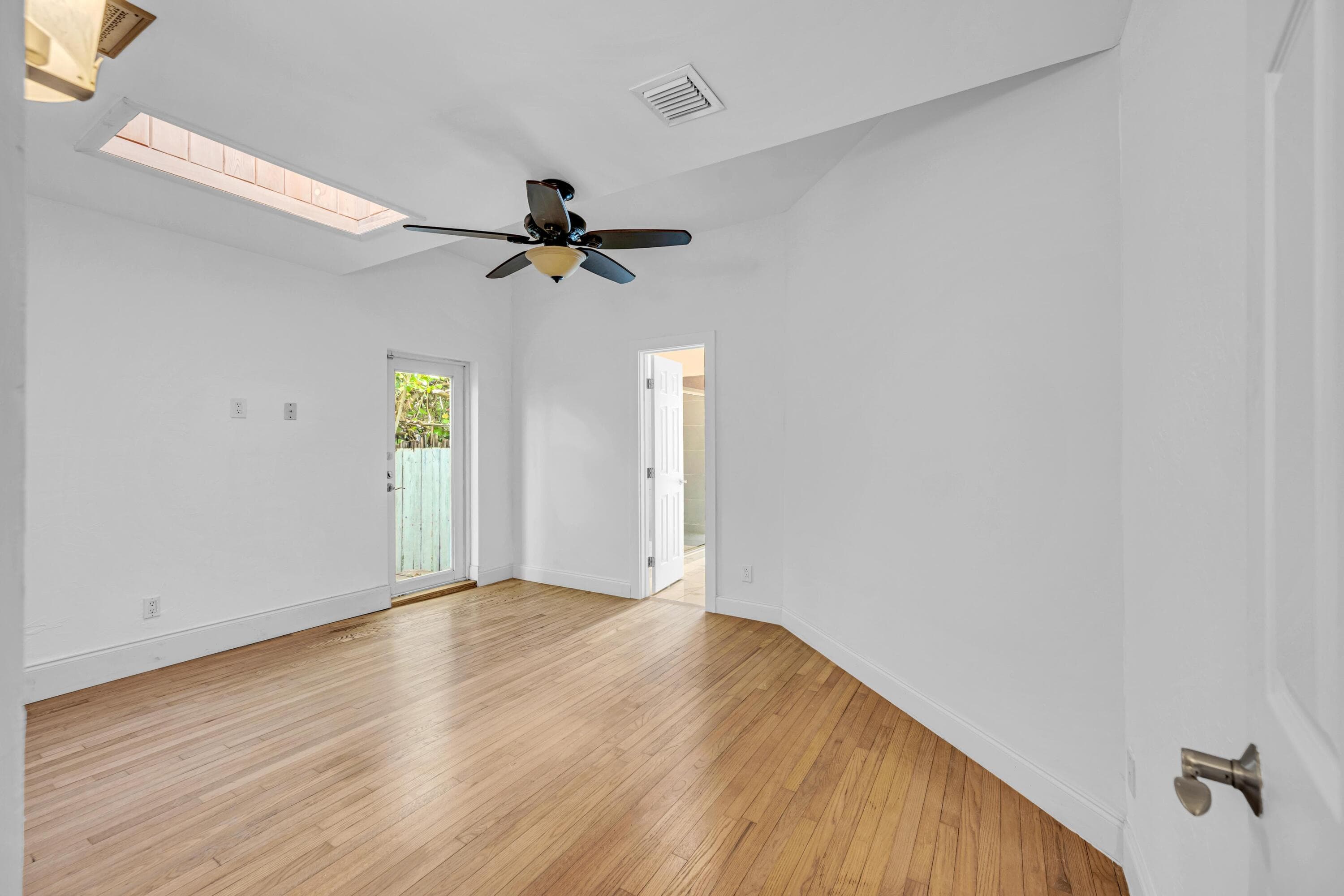 1413 NE 4th Court, Fort Lauderdale, FL 33301 — photo 33 of 48