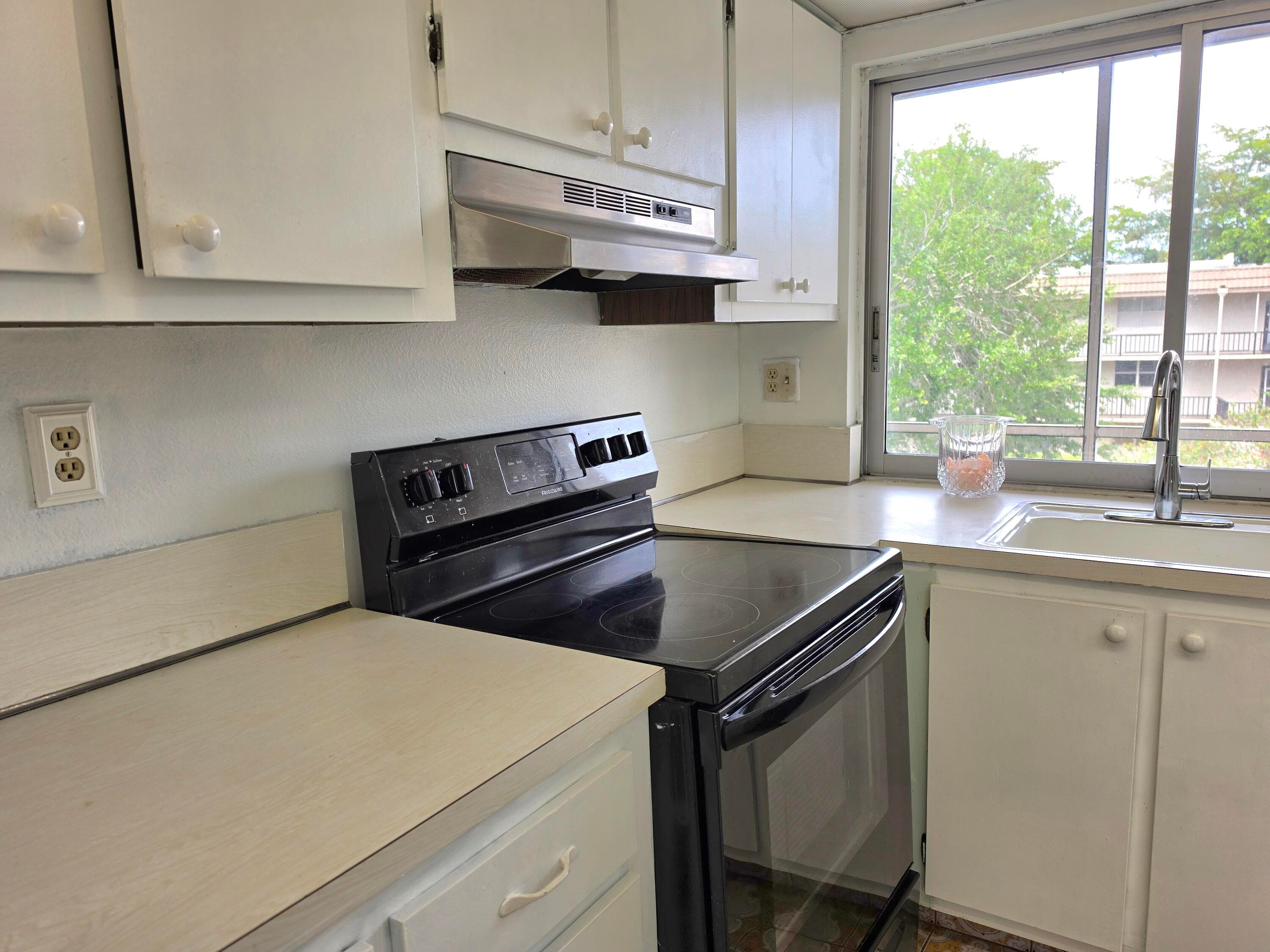 9330 Lime Bay Boulevard 301, Tamarac, FL 33321 — photo 13 of 40