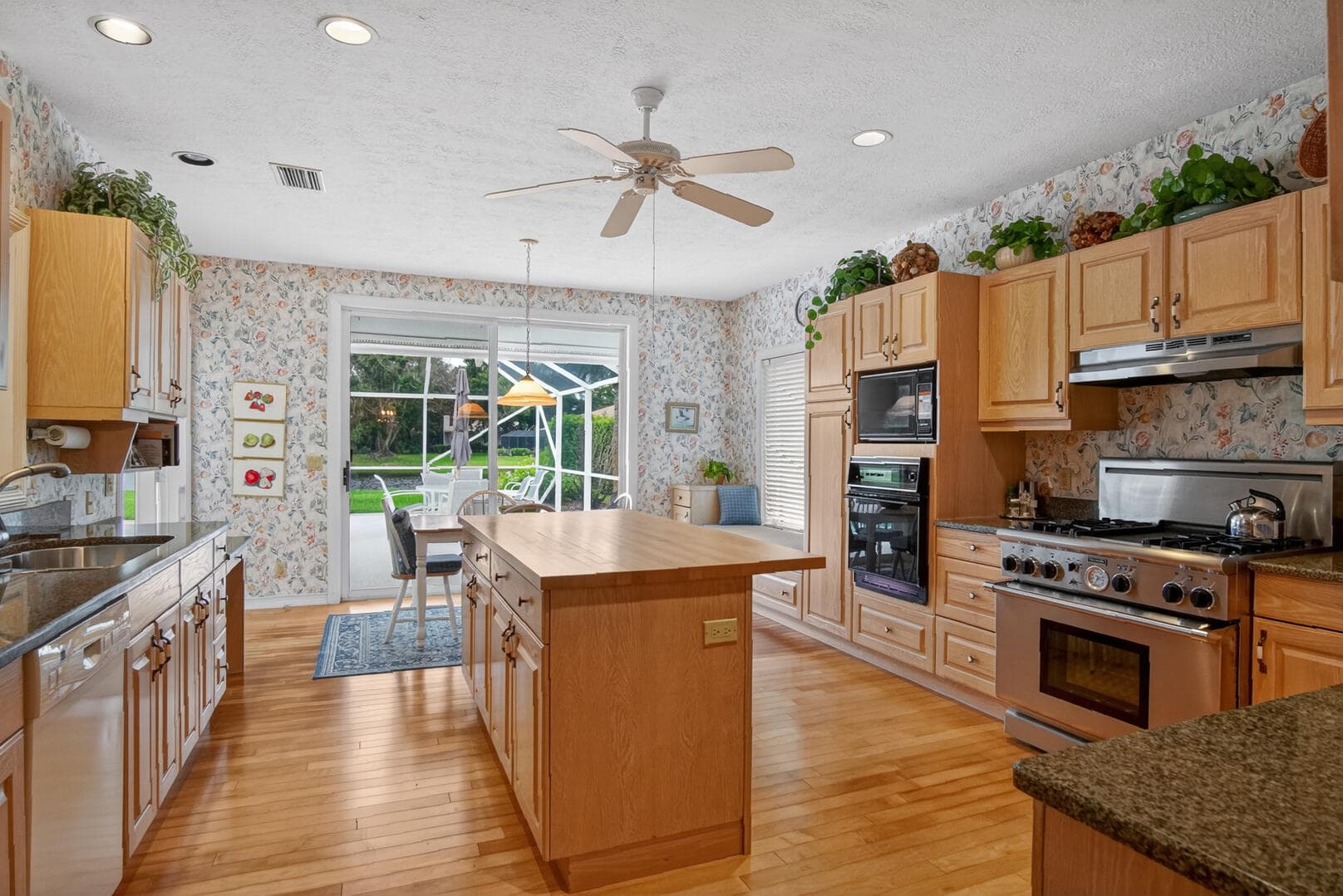 7350 Reserve Creek Drive, Port St. Lucie, FL 34986 — photo 10 of 68