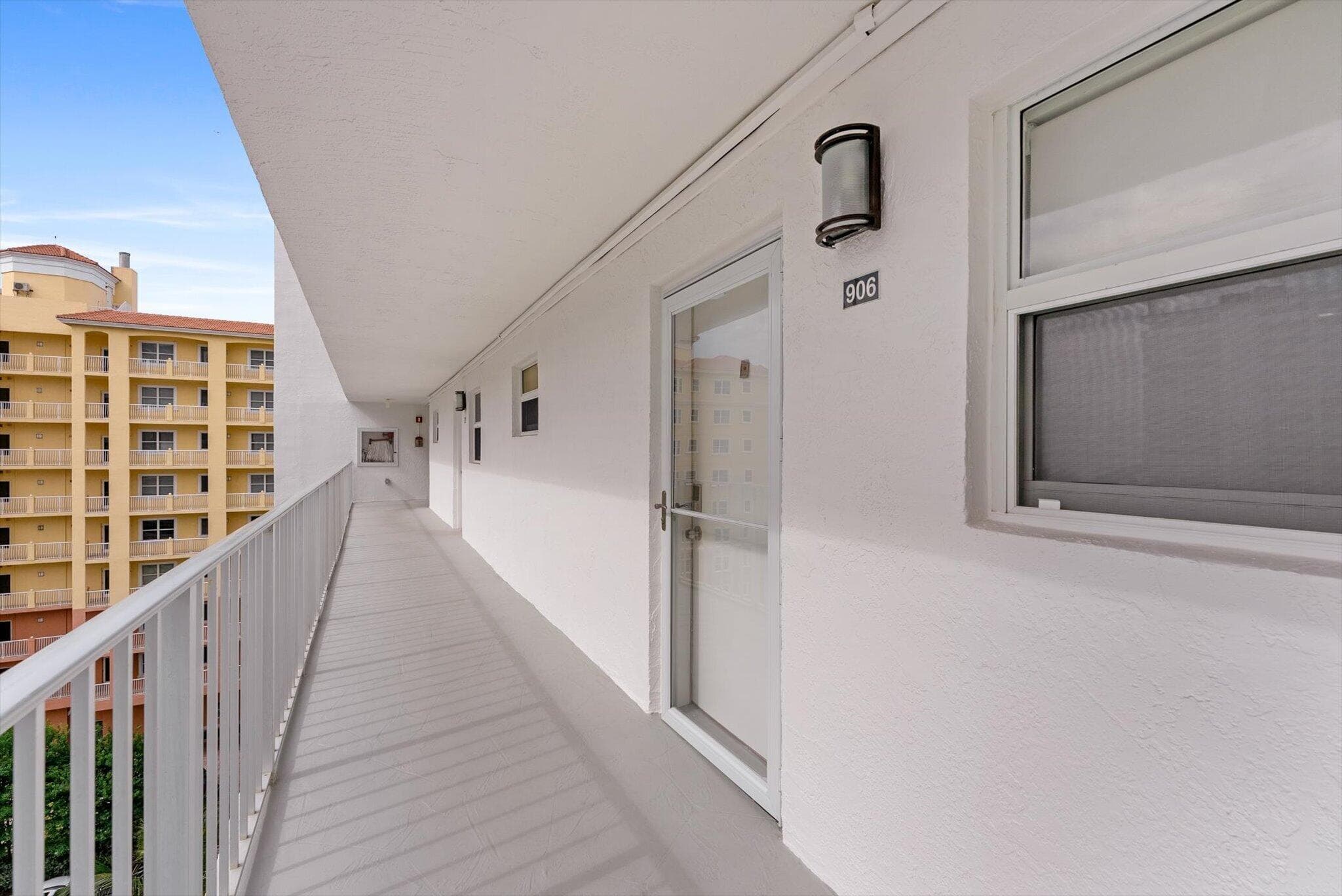 1391 S Ocean Boulevard S 906, Pompano Beach, FL 33062 — photo 3 of 34