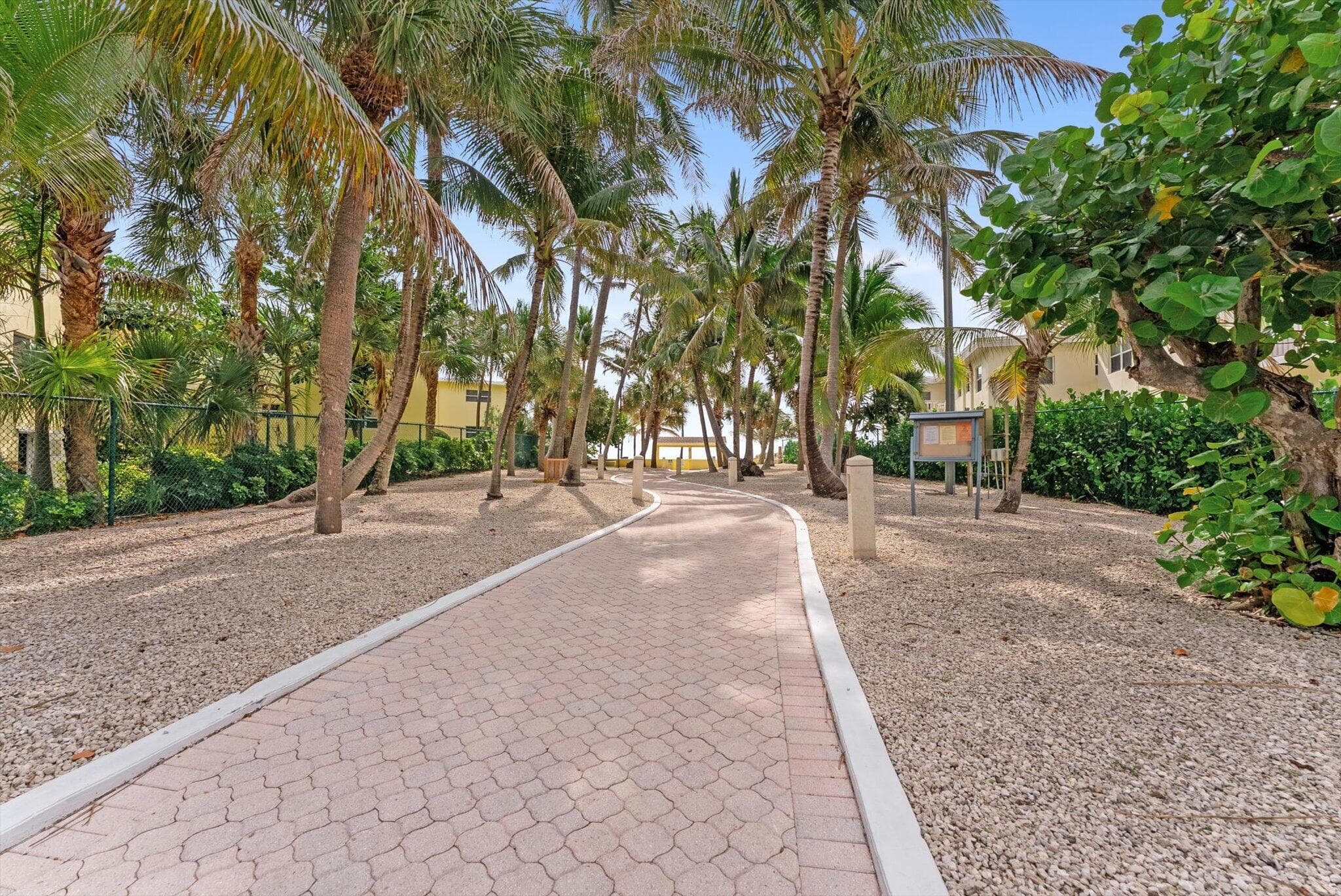 1391 S Ocean Boulevard S 906, Pompano Beach, FL 33062 — photo 16 of 34