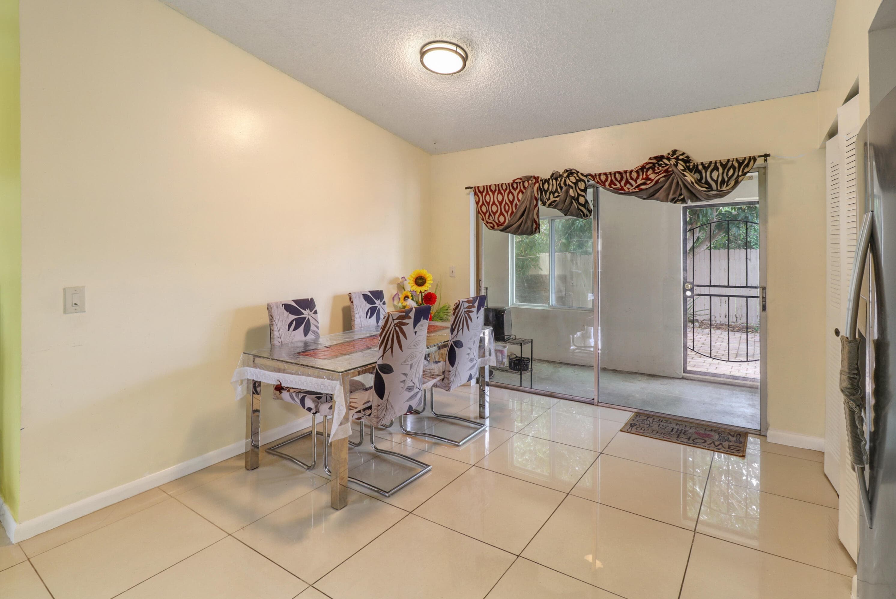 23 Chelsea Lane, Boynton Beach, FL 33426 — photo 7 of 32