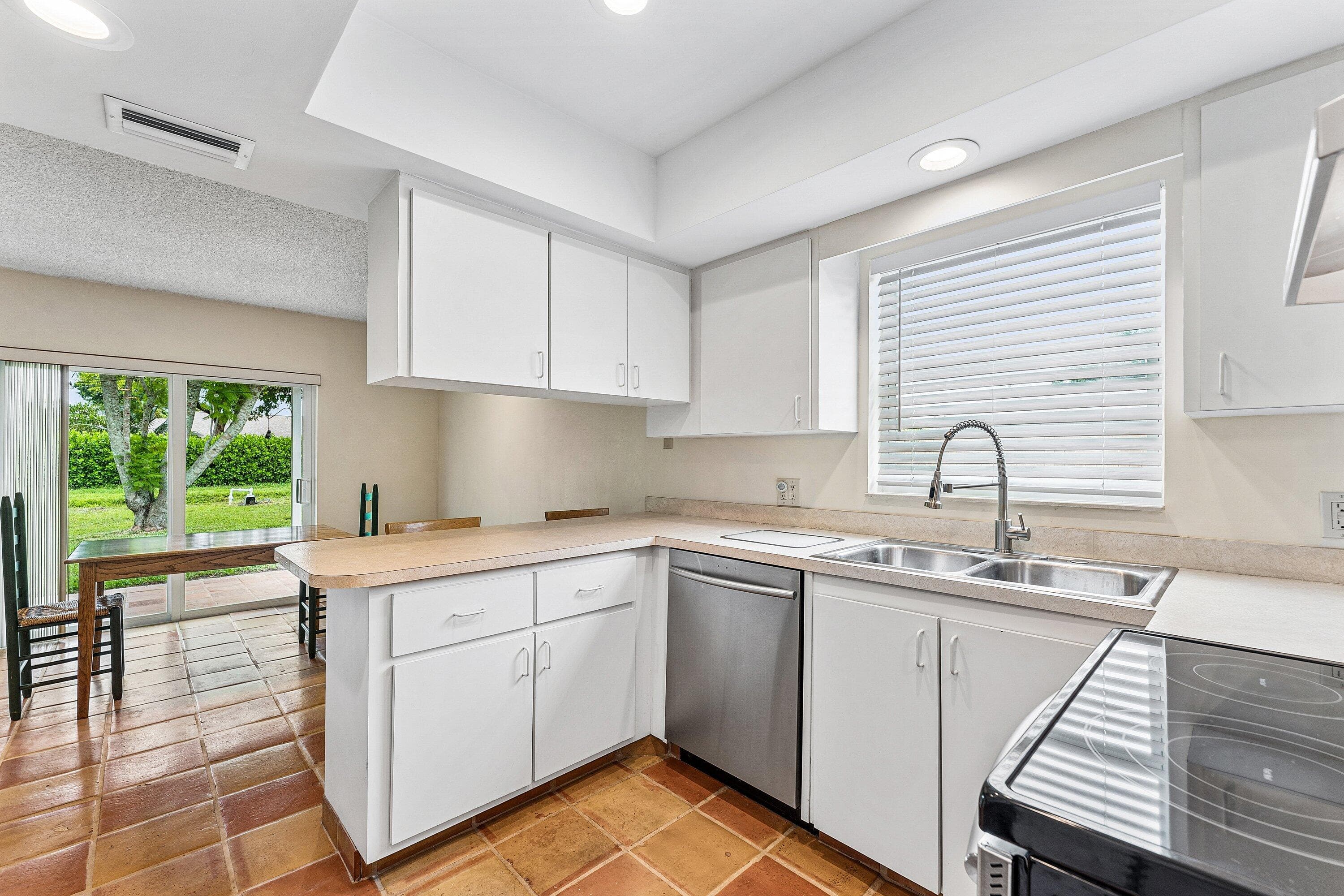 3150 Pinehurst Drive, Lake Worth, FL 33467 — photo 11 of 38