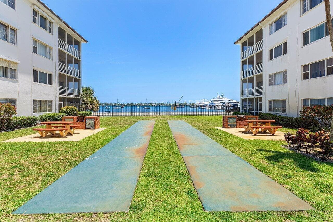 4500 N Flagler Drive C9, West Palm Beach, FL 33407 — photo 8 of 19