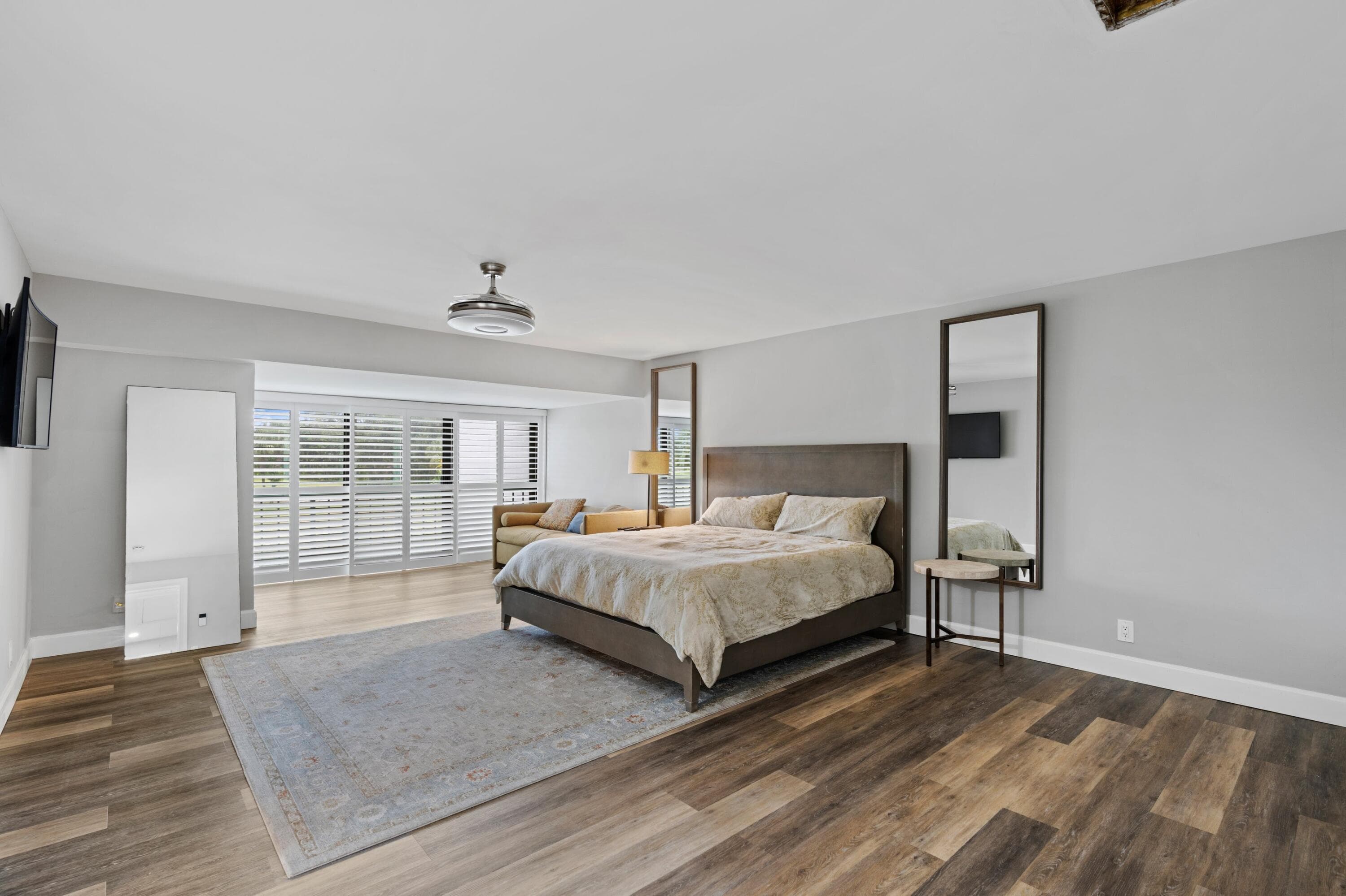 2435 Presidential Way G, West Palm Beach, FL 33401 — photo 20 of 35
