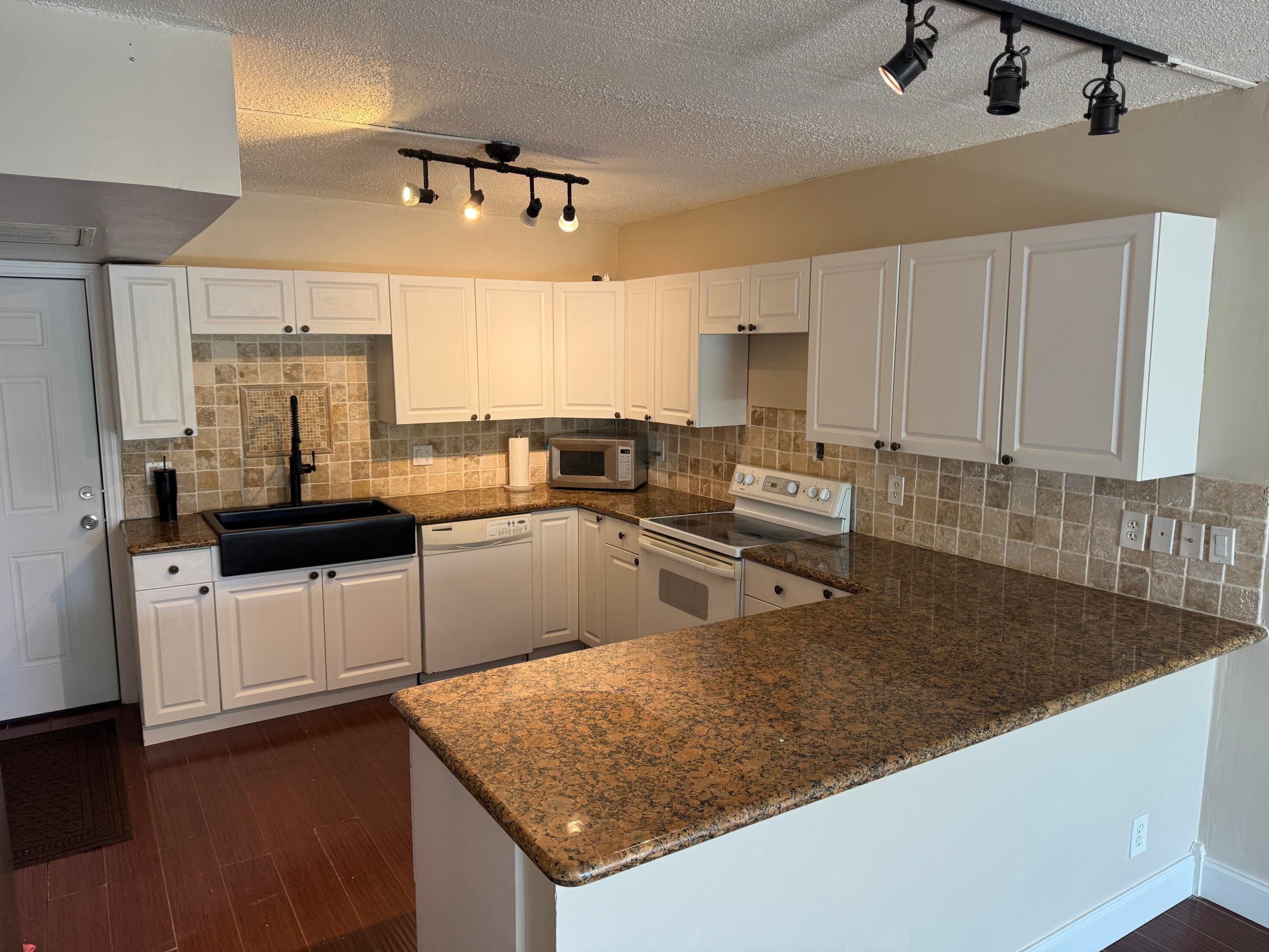 725 Hummingbird Way 210, North Palm Beach, FL 33408 — photo 15 of 26