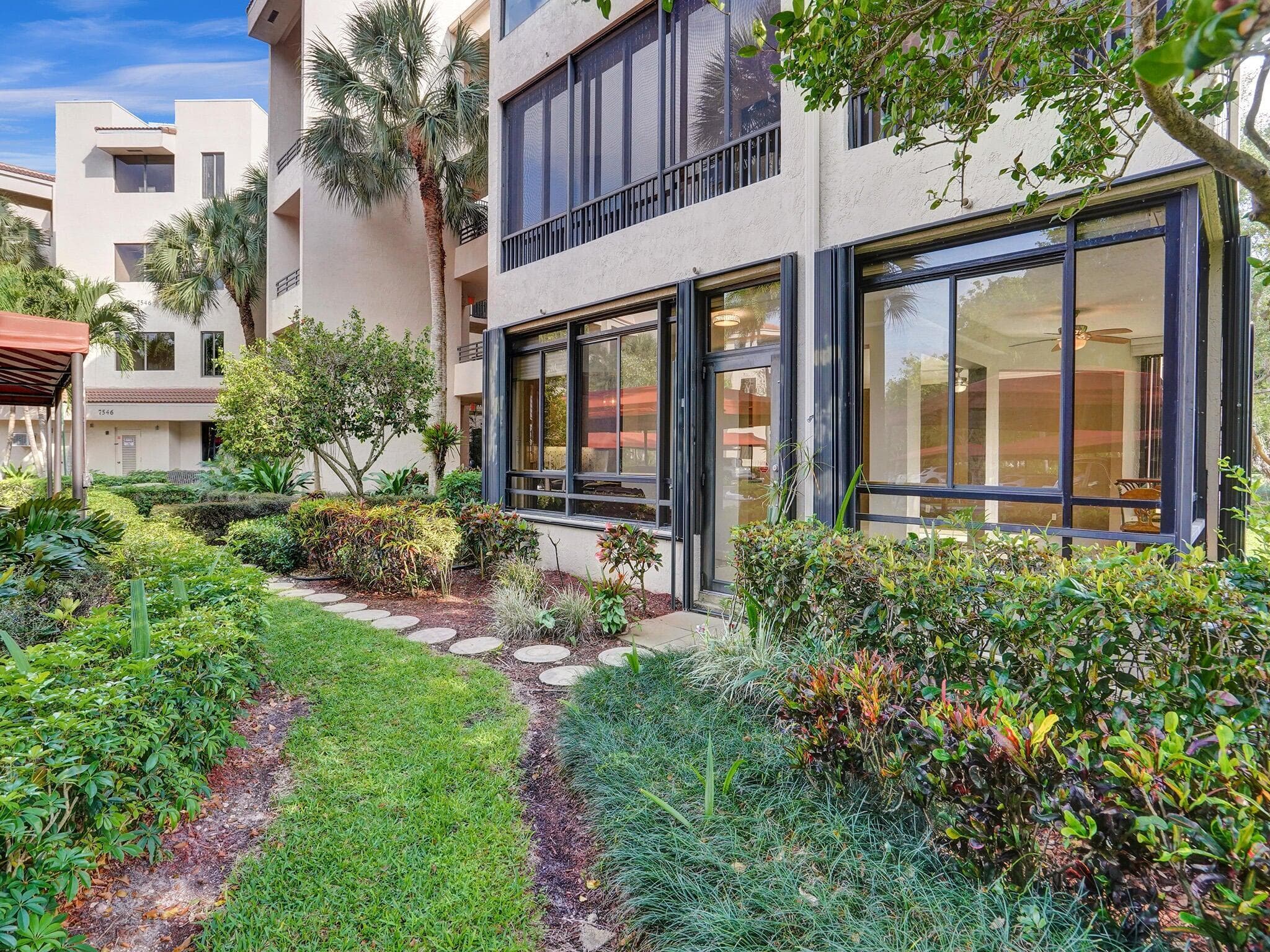 7546 La Paz Boulevard 108, Boca Raton, FL 33433 — photo 3 of 33