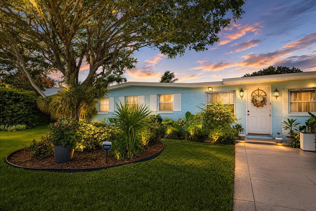 3740 Dunes Road, Cabana Colony, FL 33410 — photo