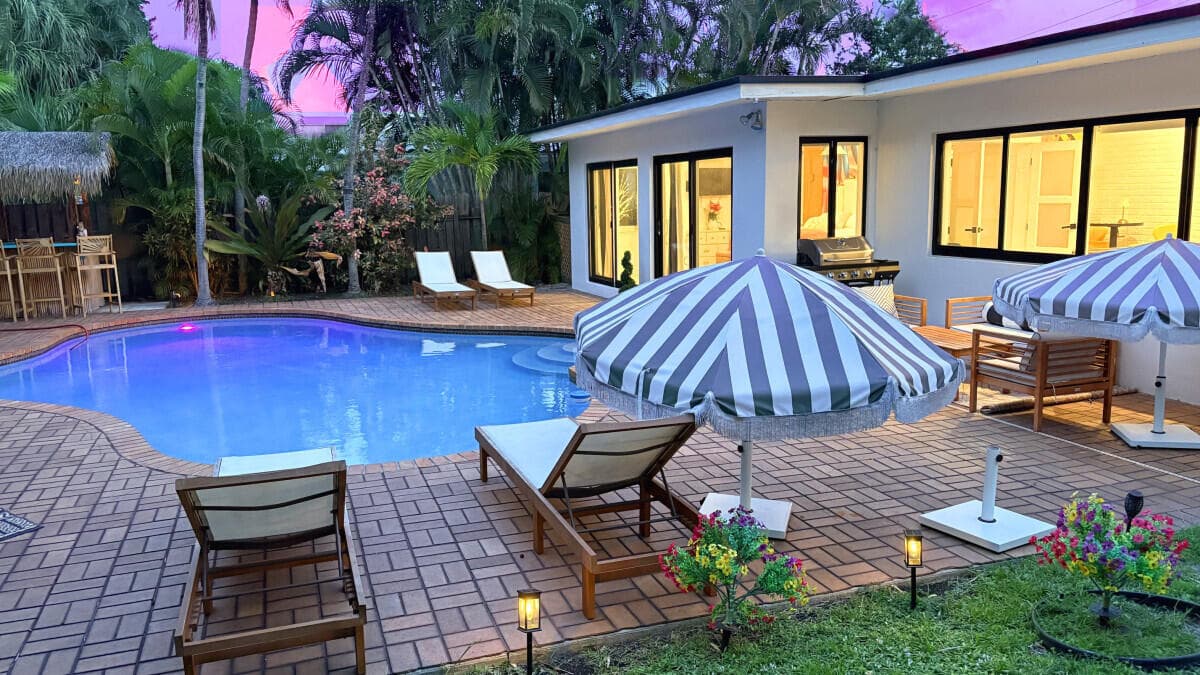 245 N Tradewinds Avenue, Lauderdale-By-The-Sea, FL 33308 — photo 1 of 51