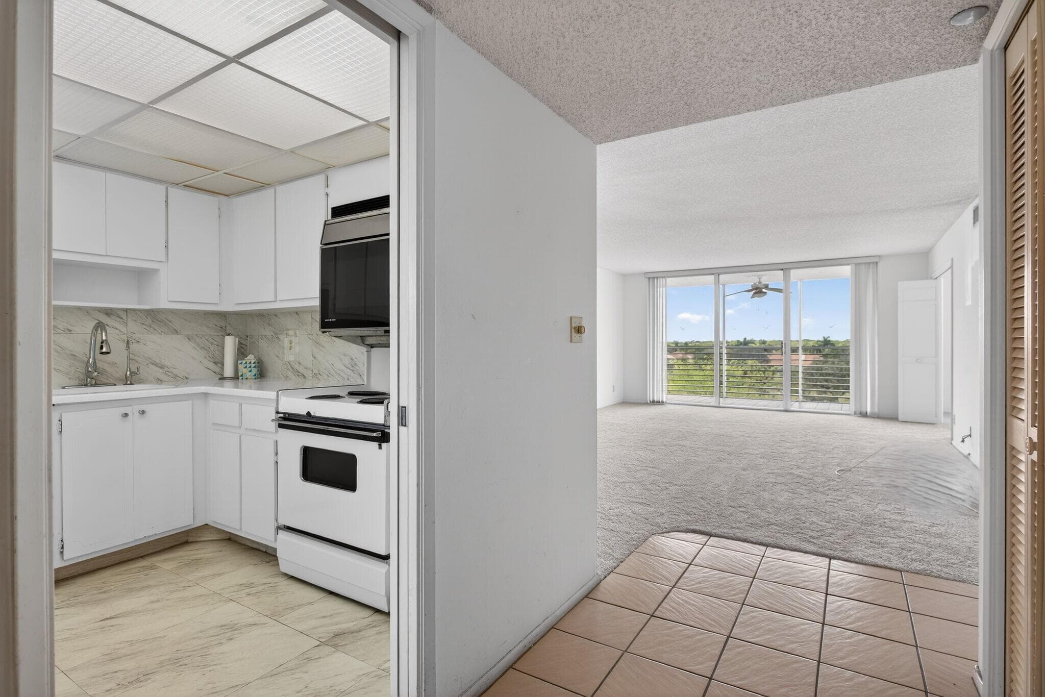 3507 Oaks Way 501, Pompano Beach, FL 33069 — photo 16 of 40