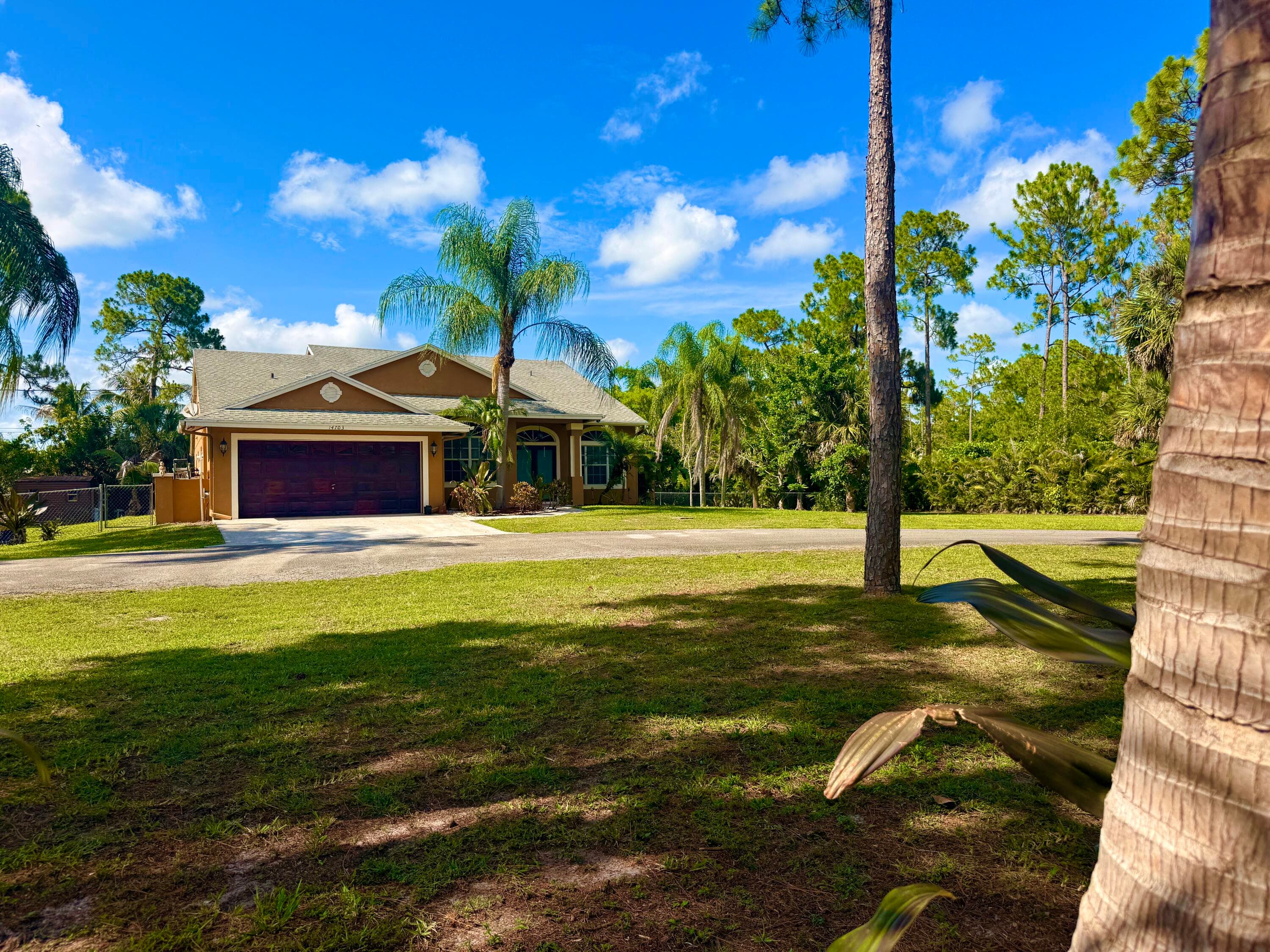 14703 N 71st Pl Place N, The Acreage, FL 33470 — photo