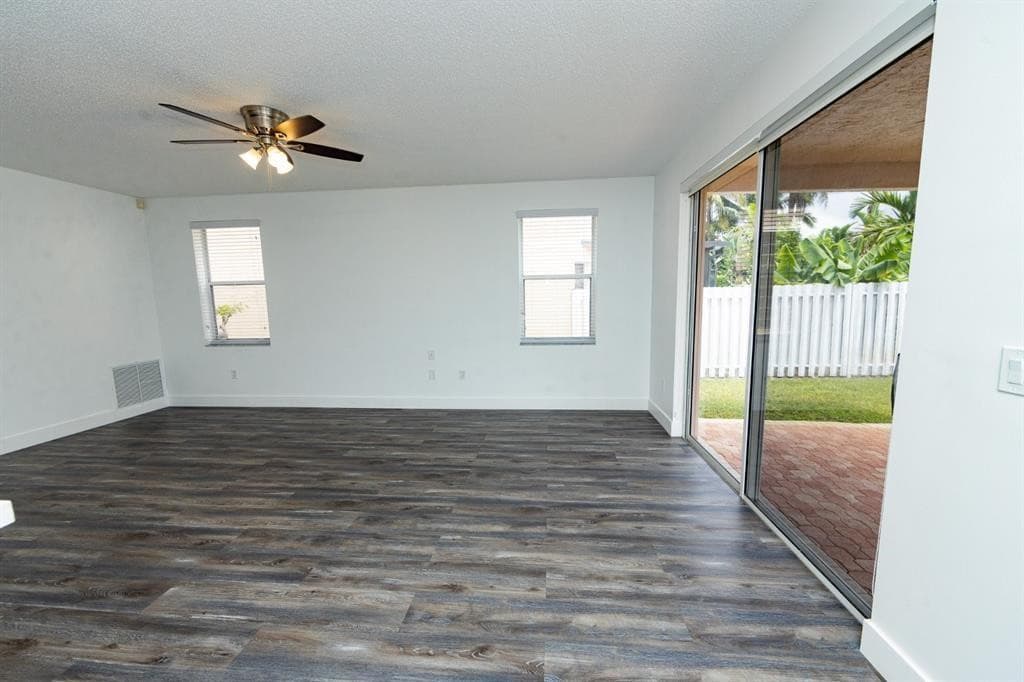 3375 SW 181st Terrace, Miramar, FL 33029 — photo 7 of 39