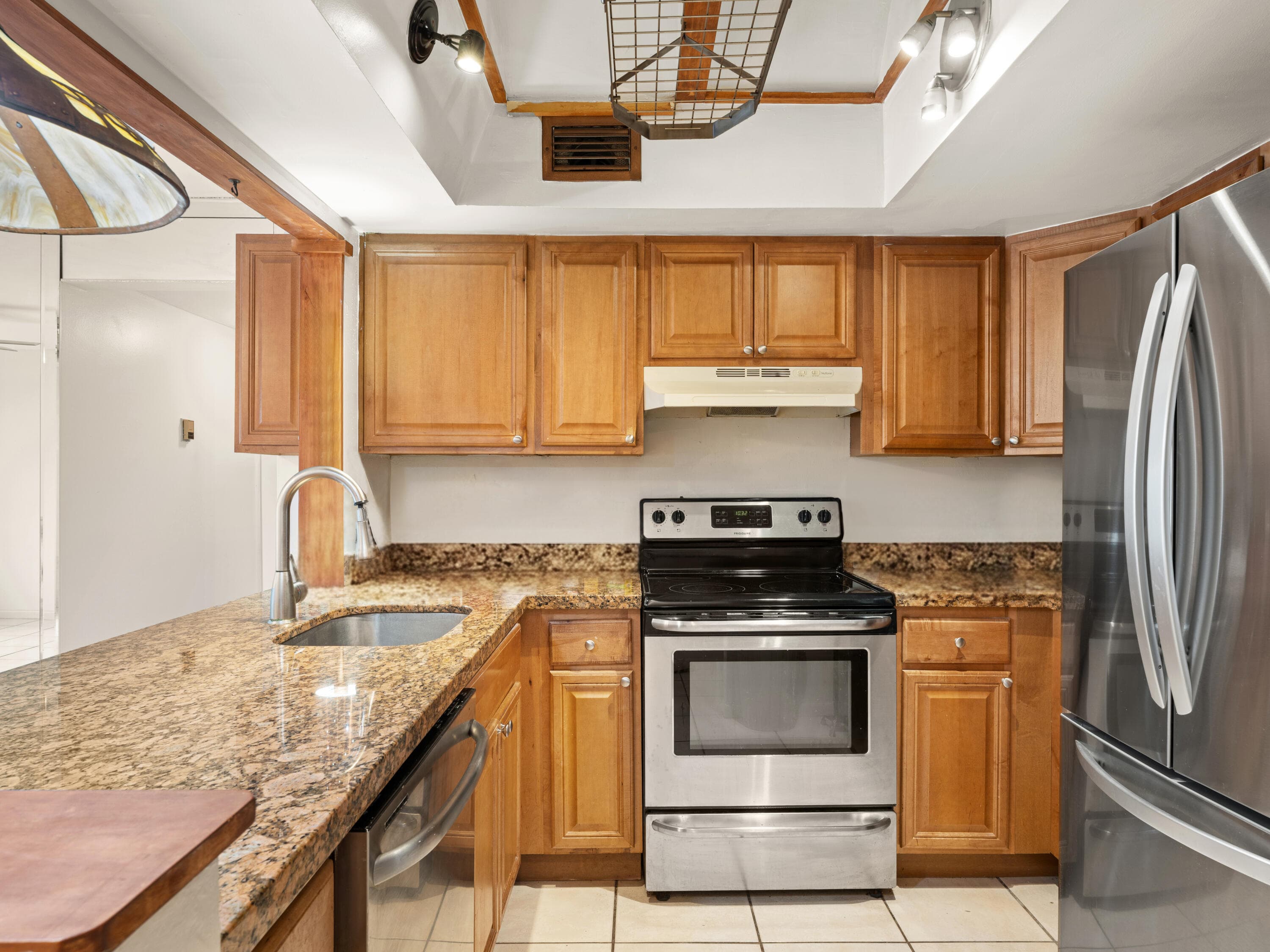 811 SE 4th Avenue C103, Dania Beach, FL 33004 — photo 4 of 21