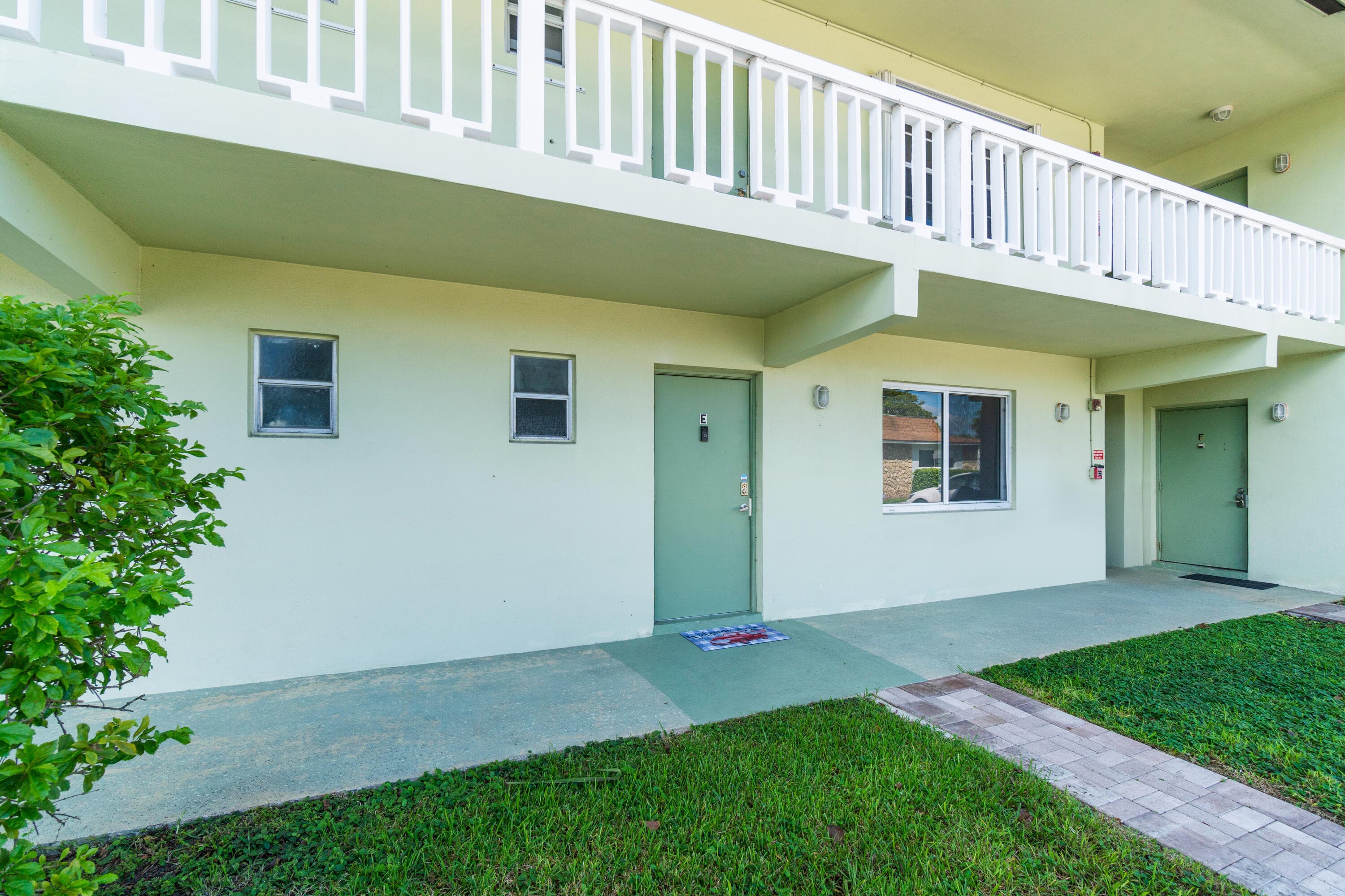 658 NE 6th Court E E, Boynton Beach, FL 33435 — photo 9 of 26