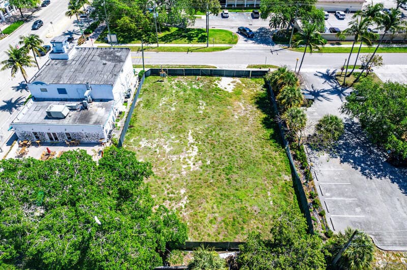 10 SW 4th Avenue, Delray Beach, FL 33444 — photo 2 of 7