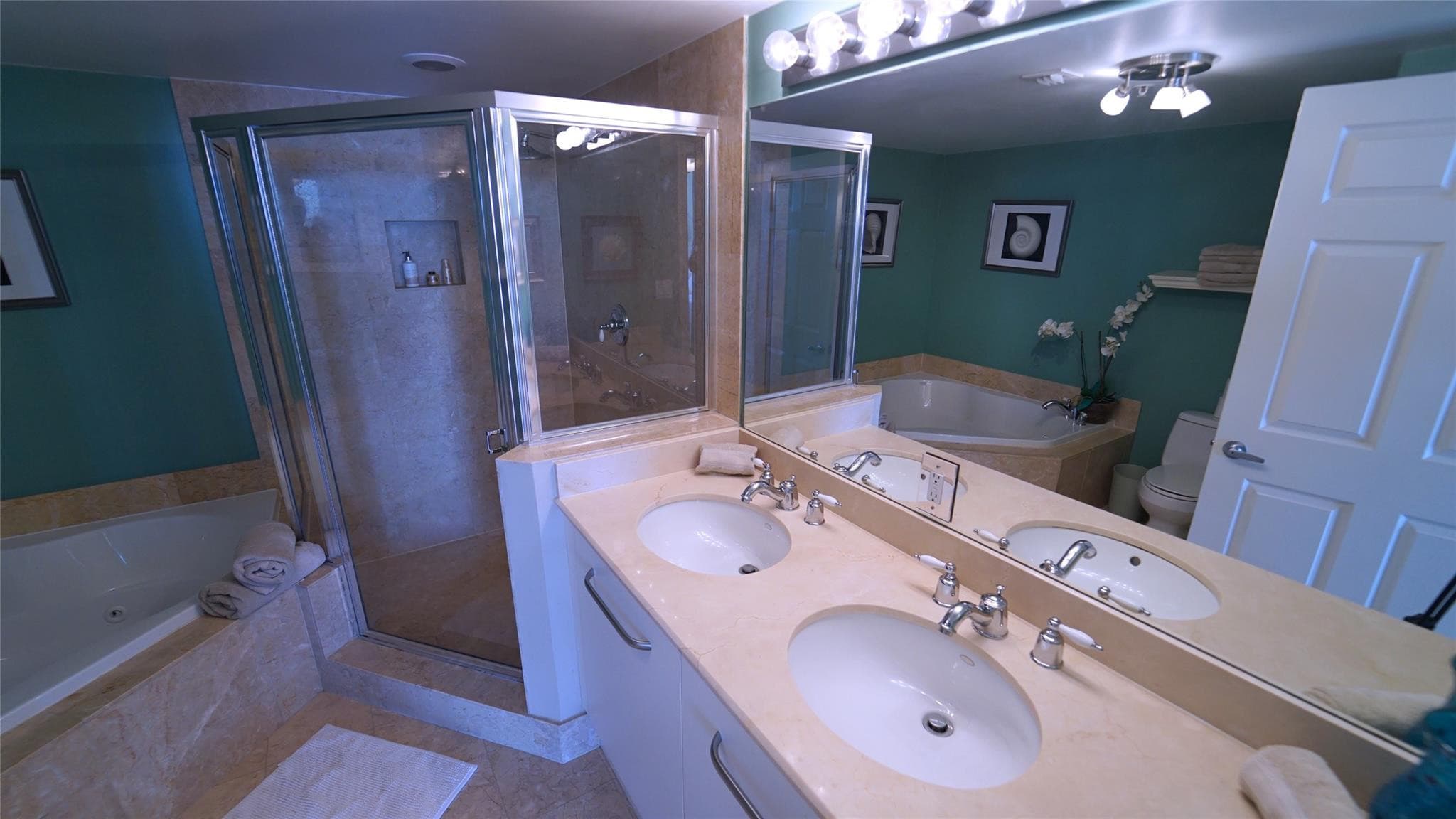 2011 N Ocean Boulevard 1606, Fort Lauderdale, FL 33305 — photo 19 of 30