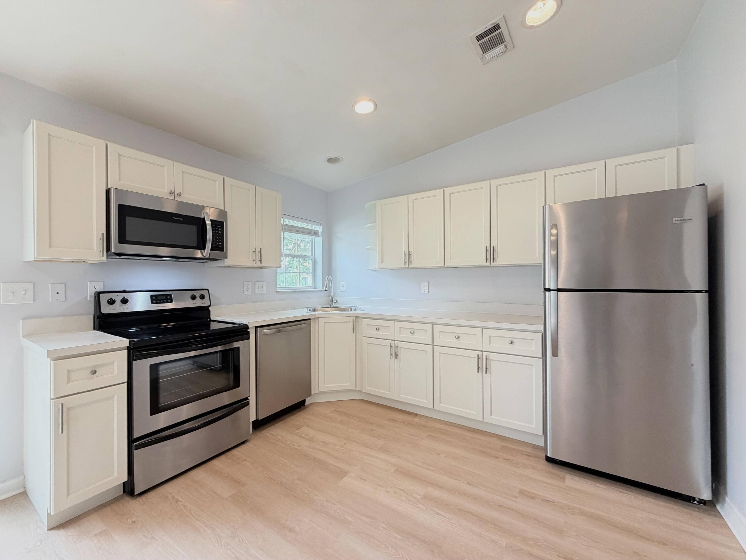 5289 Stacy Street Unit 5, West Palm Beach, FL 33417 — photo 1 of 22