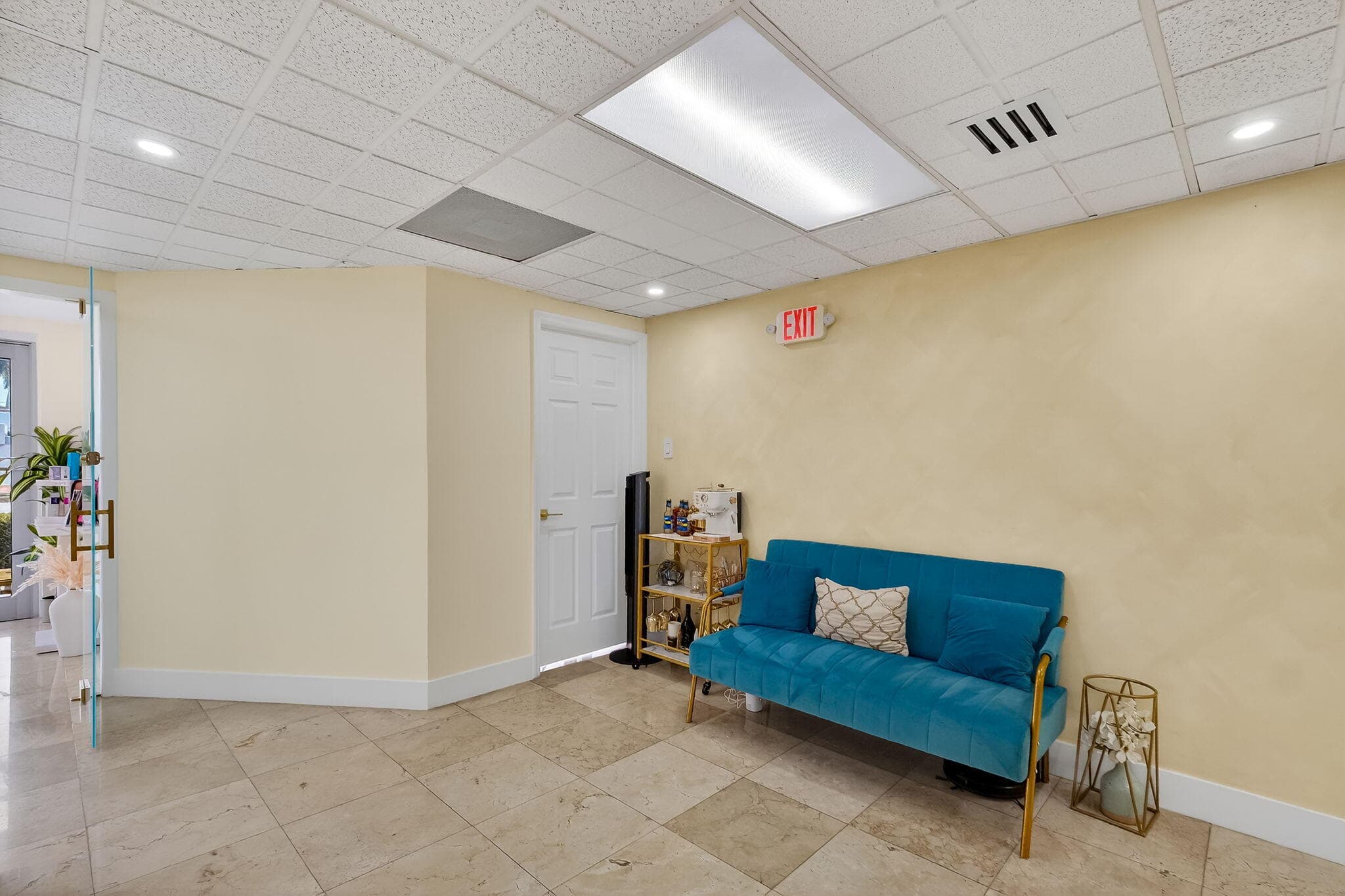 Null Null Avenue, Miami, FL — photo 7 of 23