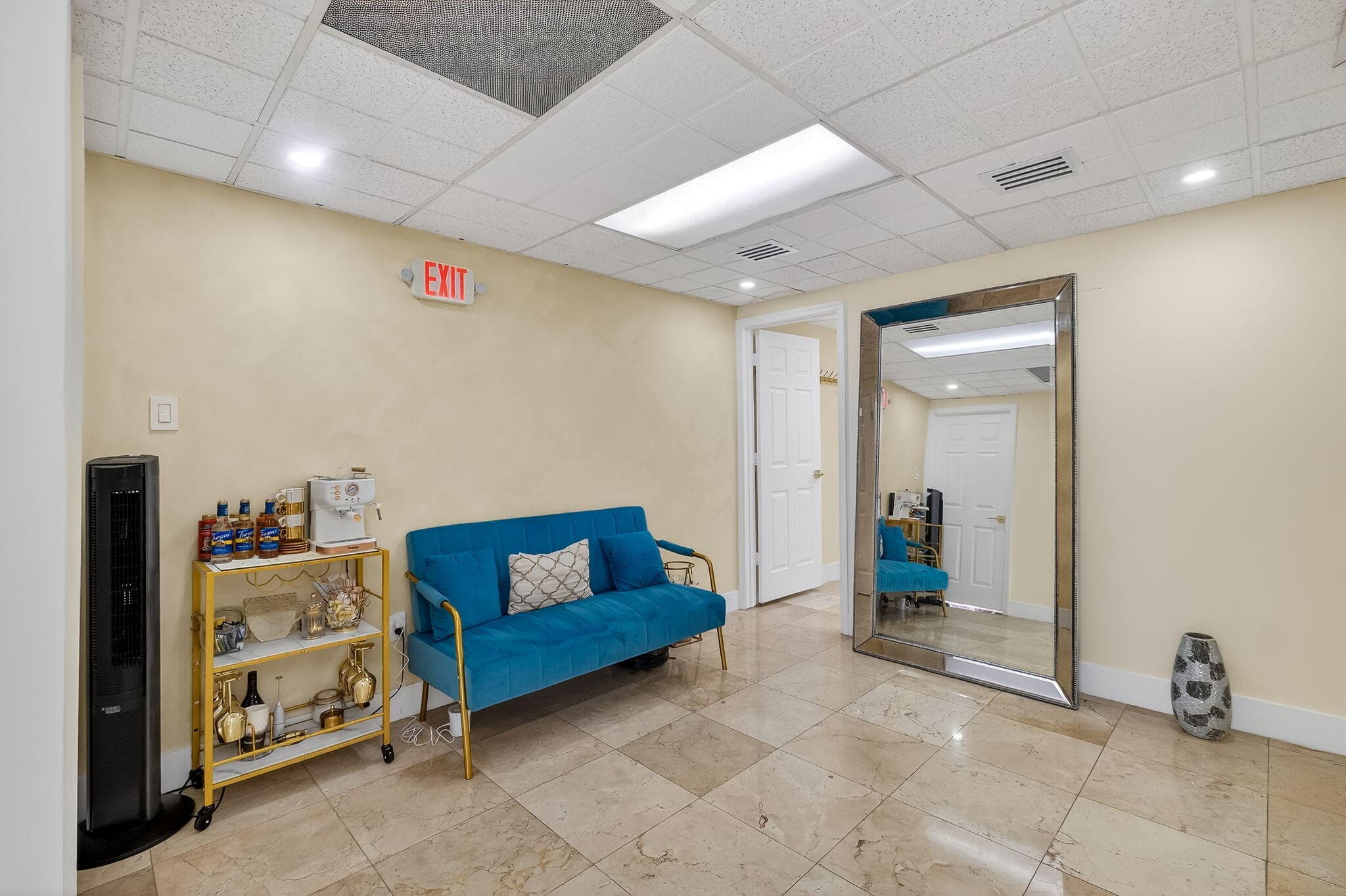 Null Null Avenue, Miami, FL — photo 9 of 23