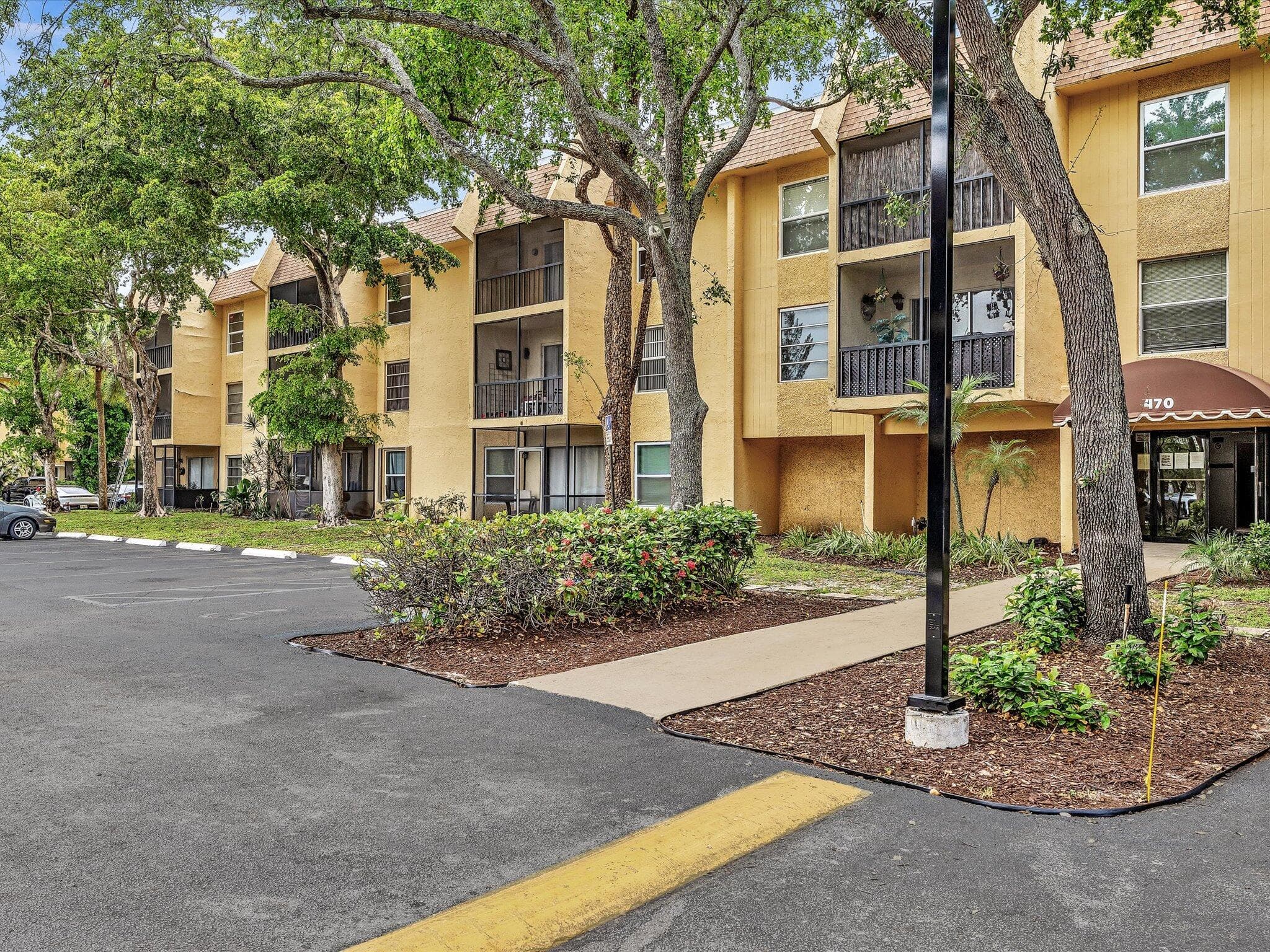 470 NW 20th Street 3020, Boca Raton, FL 33431 — photo 2 of 43