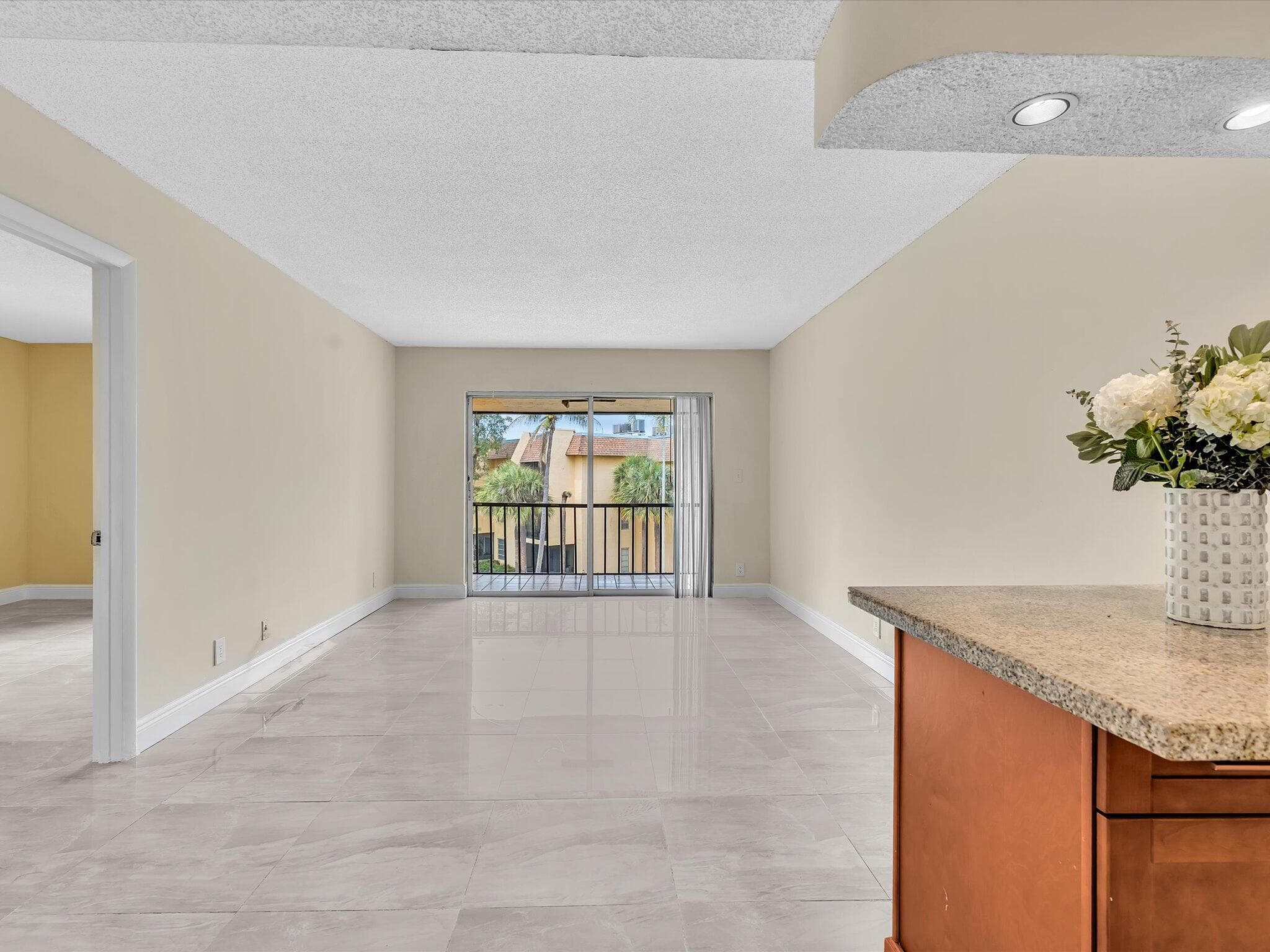 470 NW 20th Street 3020, Boca Raton, FL 33431 — photo 10 of 43