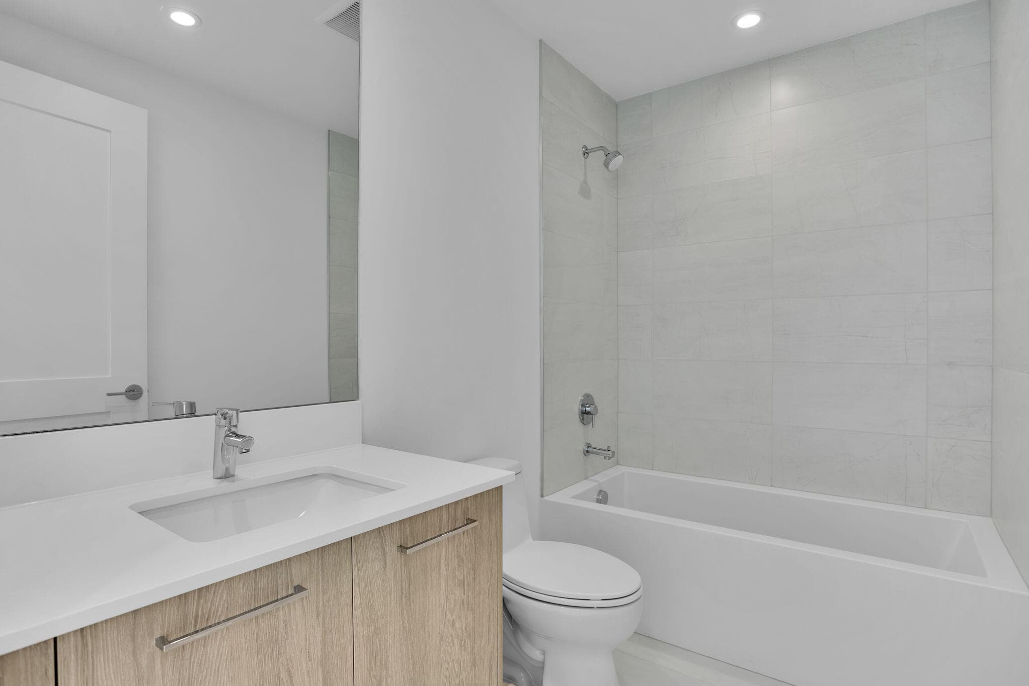 153 N Seabreeze Blvd 1602, Fort Lauderdale, FL 33304 — photo 27 of 73