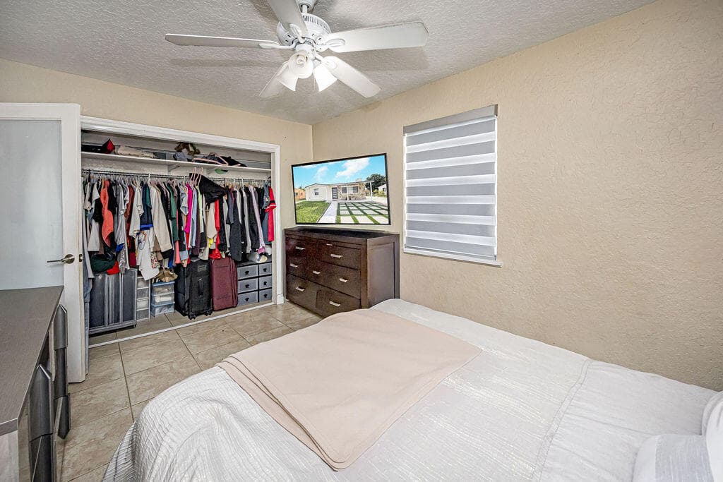 2333 Wabasso Drive, West Palm Beach, FL 33409 — photo 23 of 36