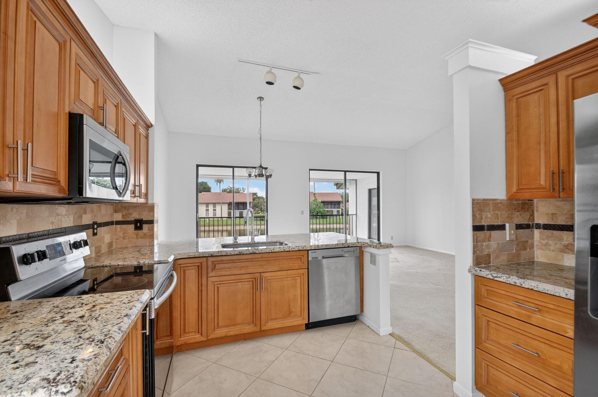 10231 N Circle Lake Drive 201, Boynton Beach, FL 33437 — photo 1 of 77