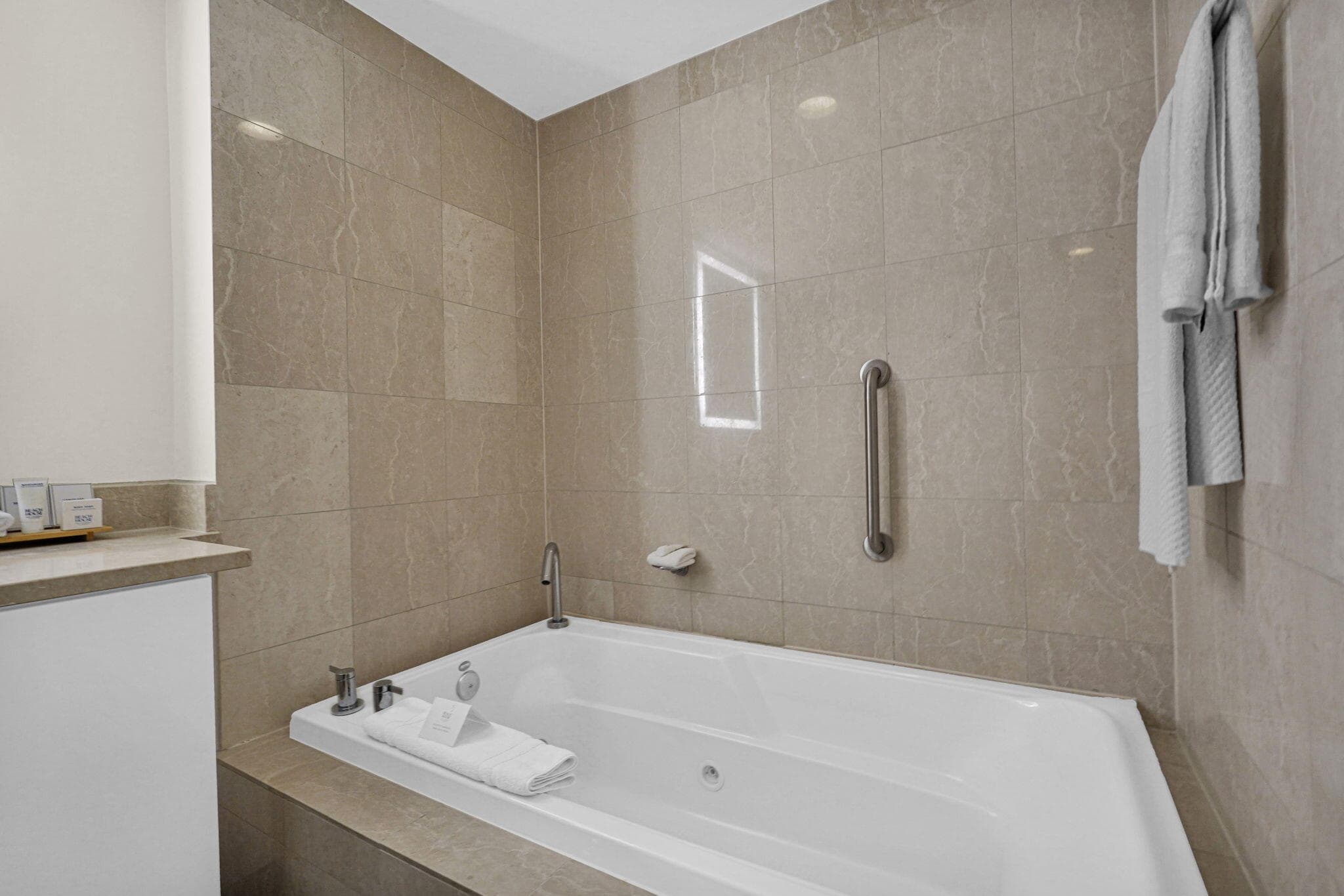 505 N Fort Lauderdale Beach Boulevard 1103, Fort Lauderdale, FL 33304 — photo 22 of 55