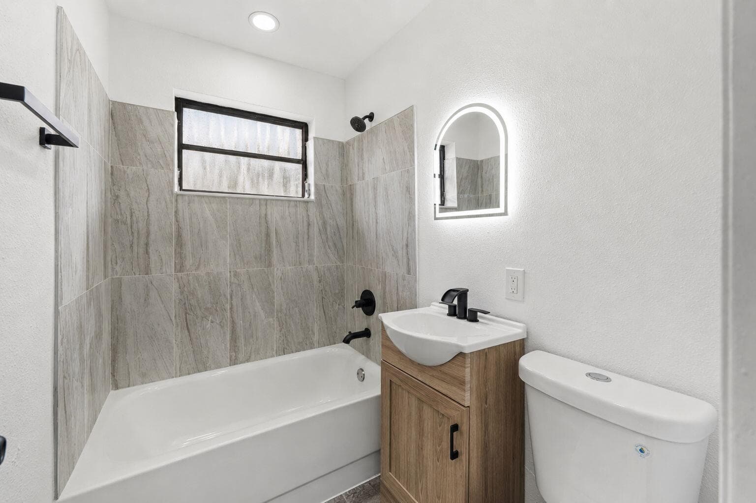1326 8th Street, West Palm Beach, FL 33401 — photo 3 of 24