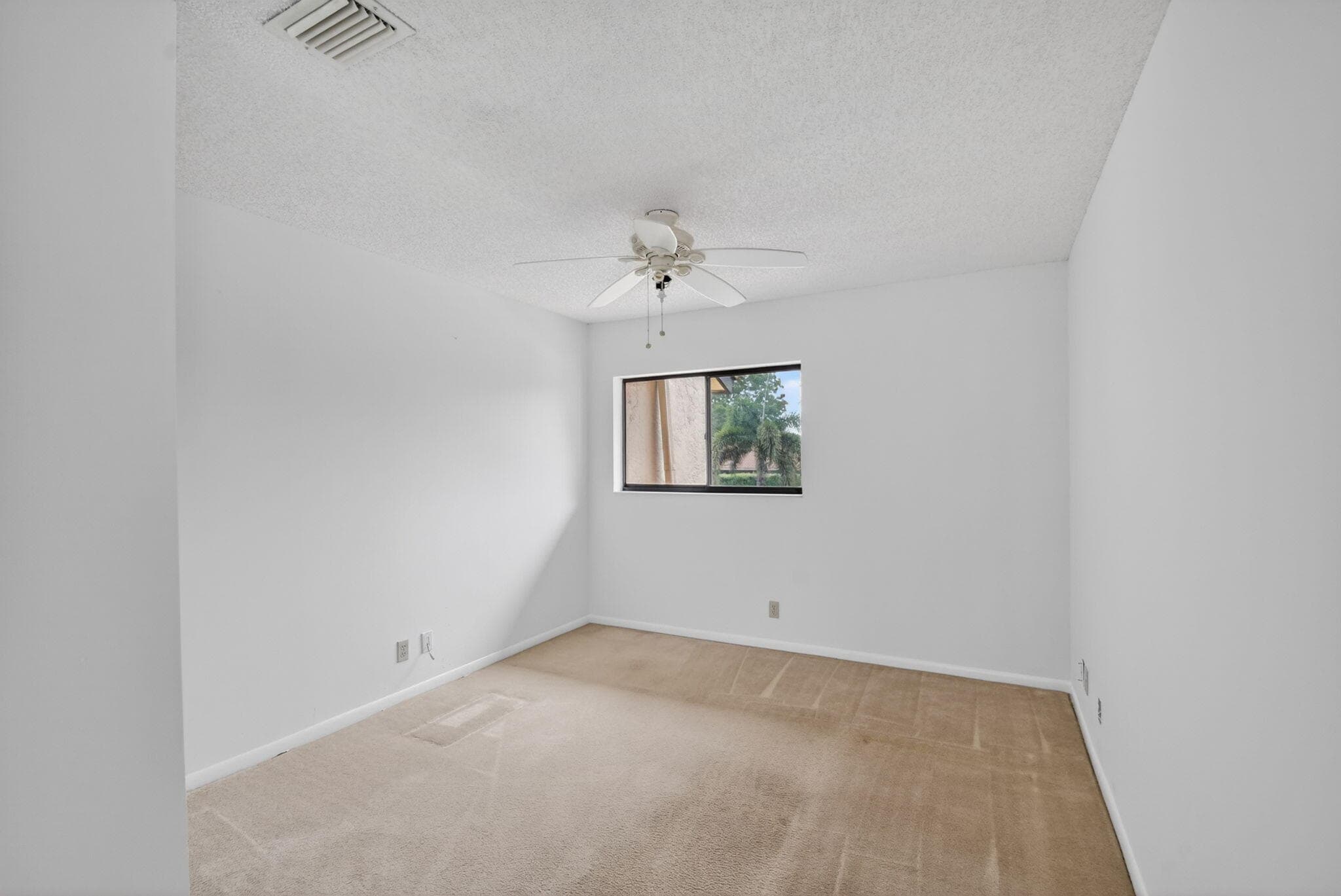 10231 N Circle Lake Drive 201, Boynton Beach, FL 33437 — photo 23 of 77