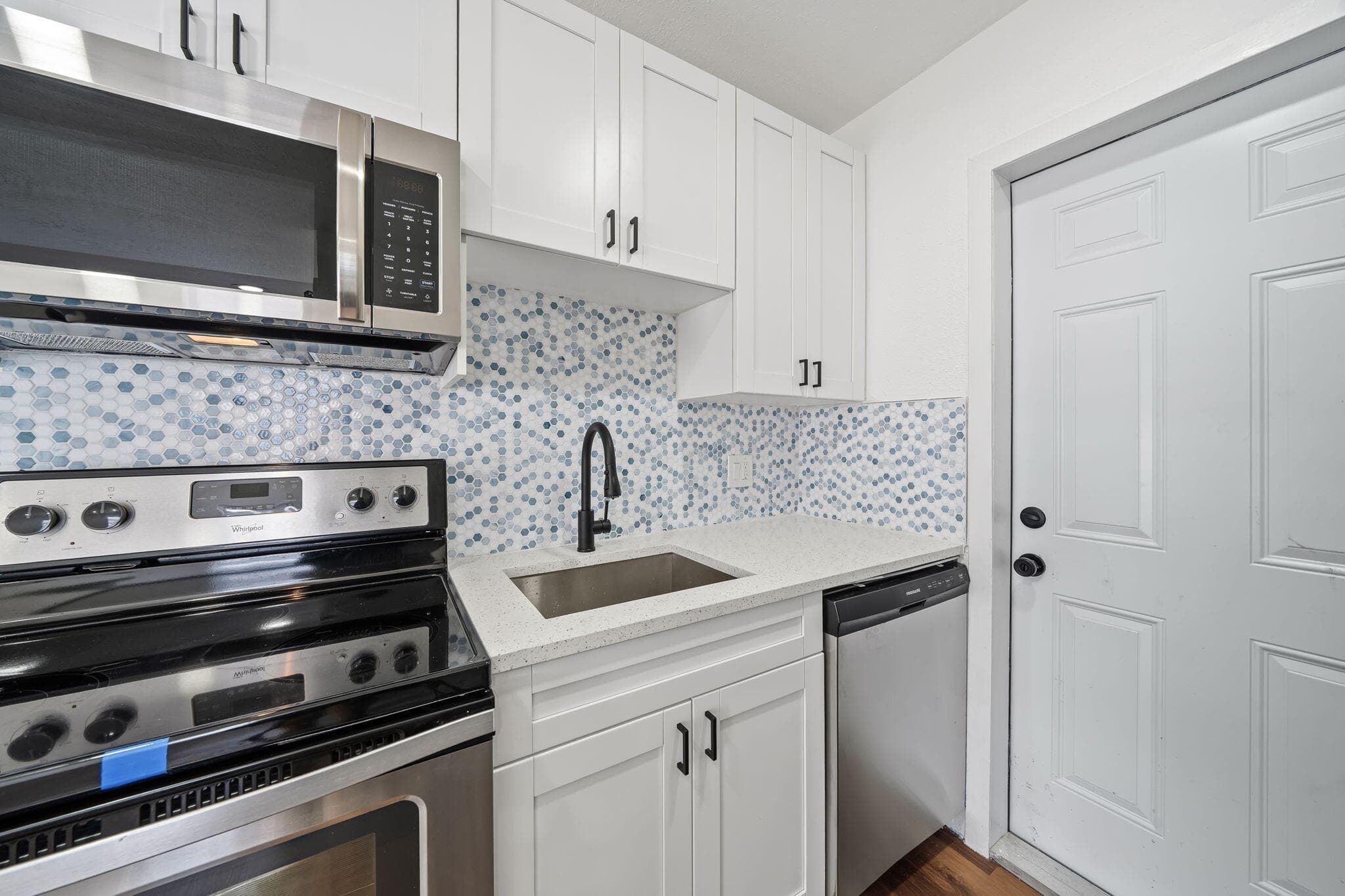 1326 8th Street, West Palm Beach, FL 33401 — photo 14 of 24