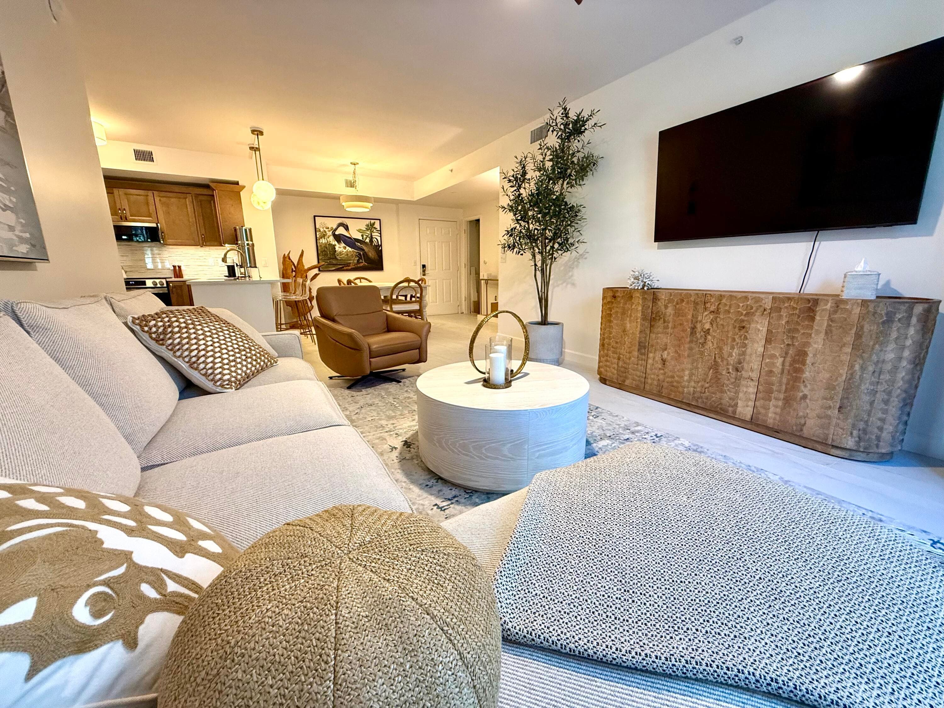 780 S Sapodilla Avenue 207, West Palm Beach, FL 33401 — photo 3 of 18