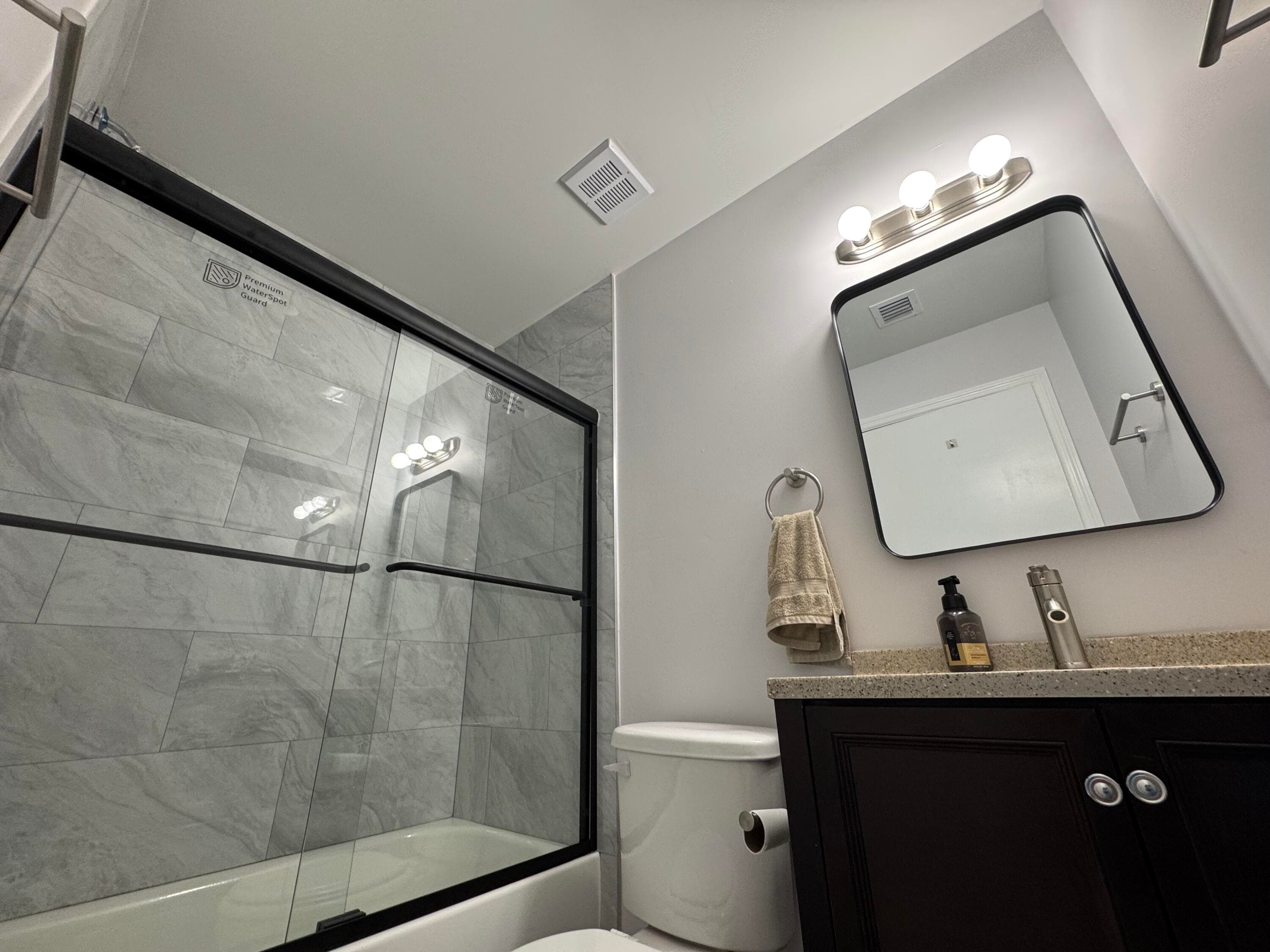 400 NE 30th Street 2, Pompano Beach, FL 33064 — photo 14 of 22