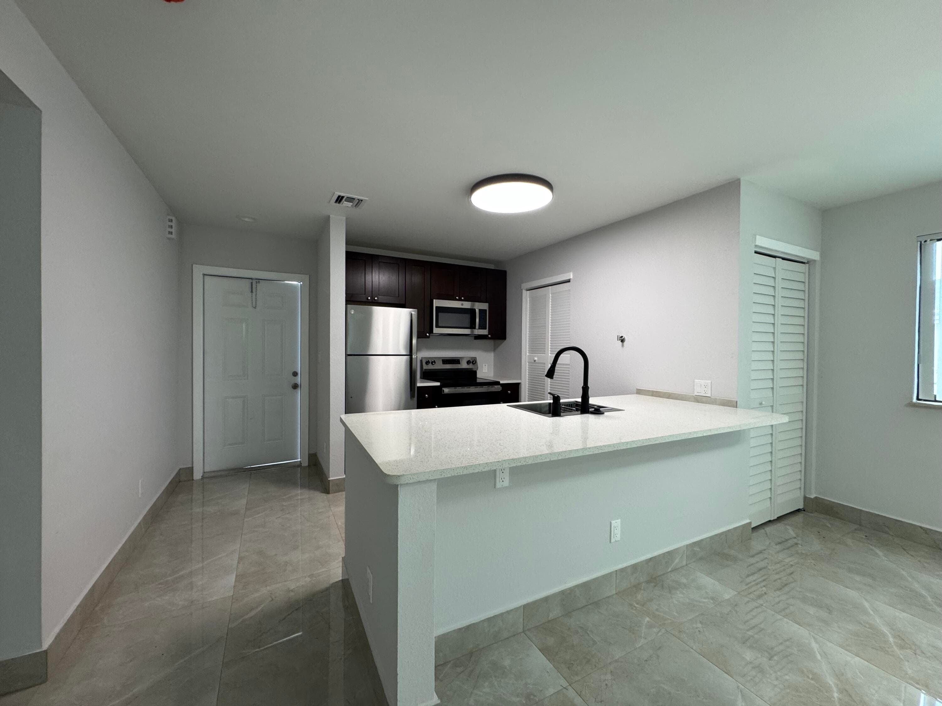 400 NE 30th Street 2, Pompano Beach, FL 33064 — photo 18 of 22