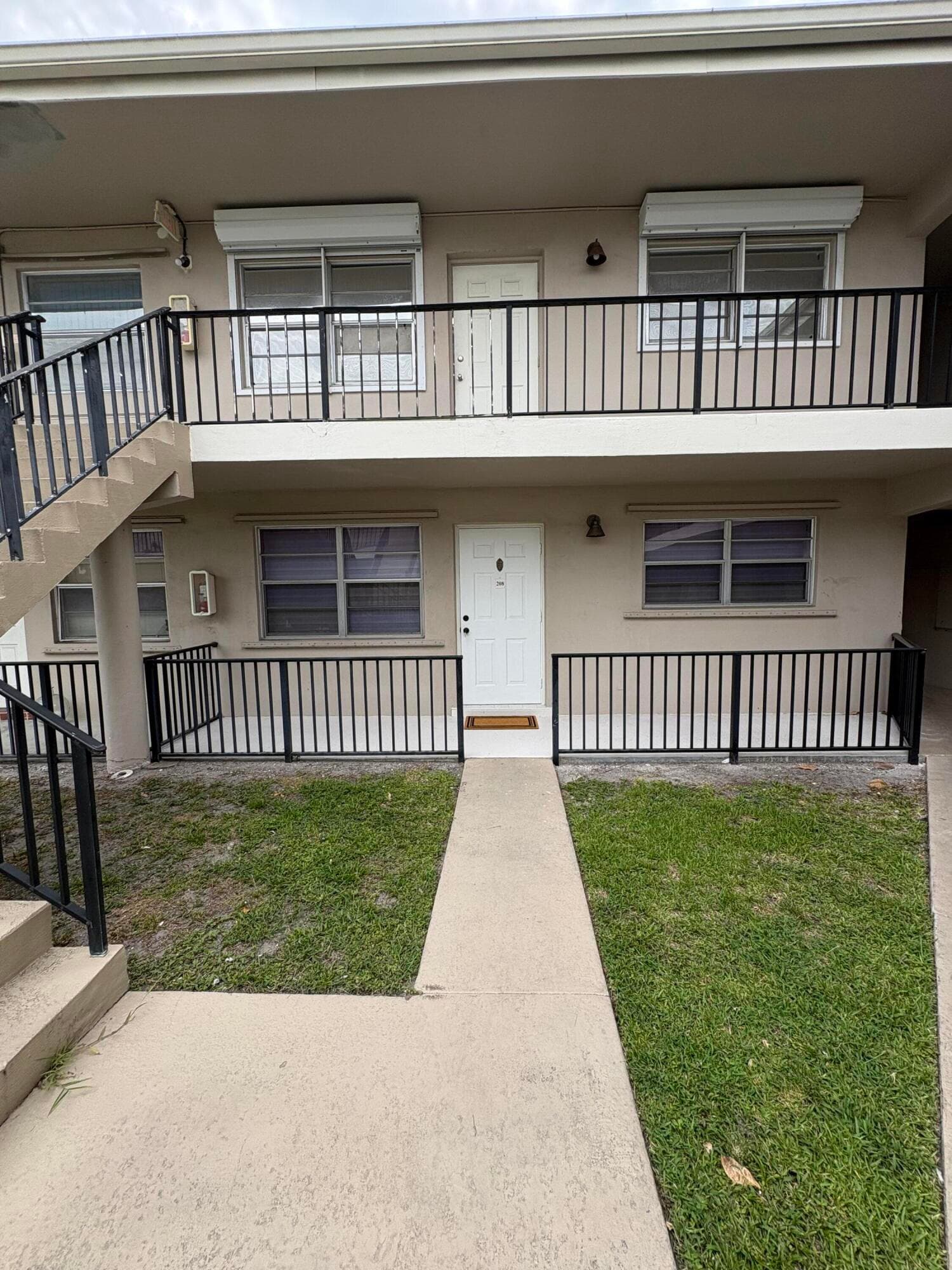 1230 Old Boynton Road 208, Boynton Beach, FL 33426 — photo 1 of 12