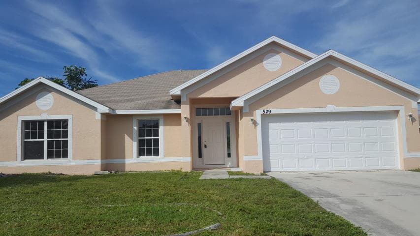 529 SW Baoy Avenue SW, Port St. Lucie, FL 34983 — photo 1 of 9