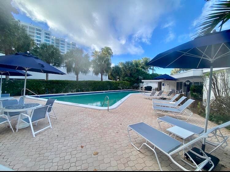 1530 S Ocean 203, Lauderdale-By-The-Sea, FL 33062 — photo 22 of 33
